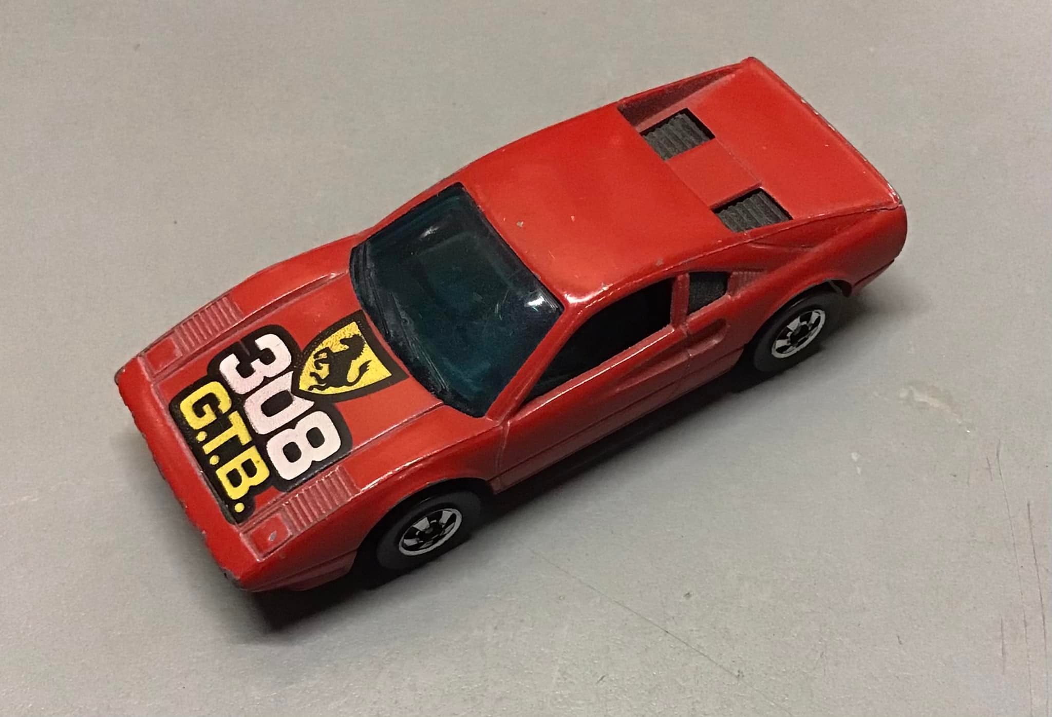 Hot Wheels Ferrari 308 16000Ft/14400Ft
