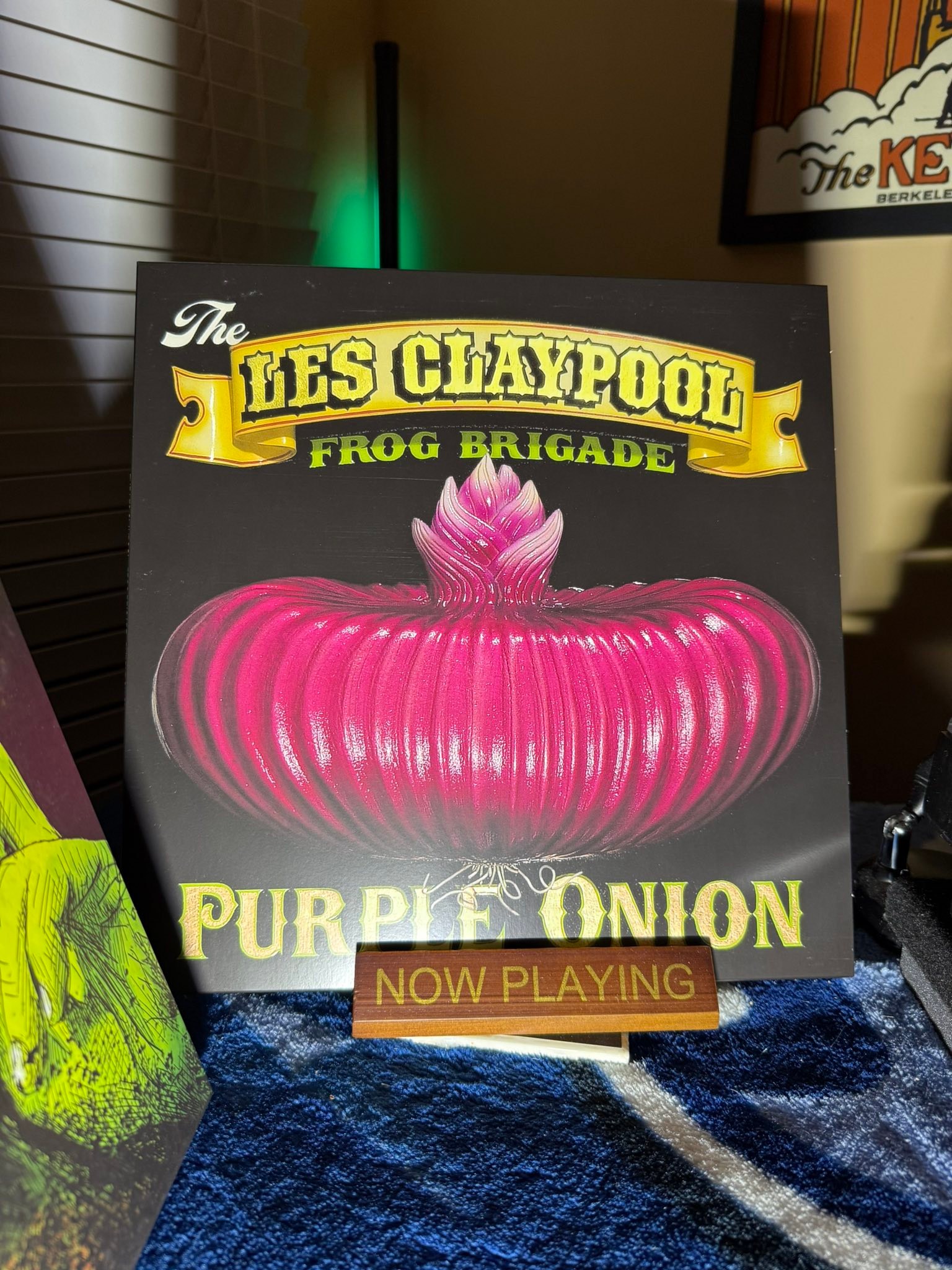 Les Claypool's Fearless Flying Frog Brigade's Purple Onion album