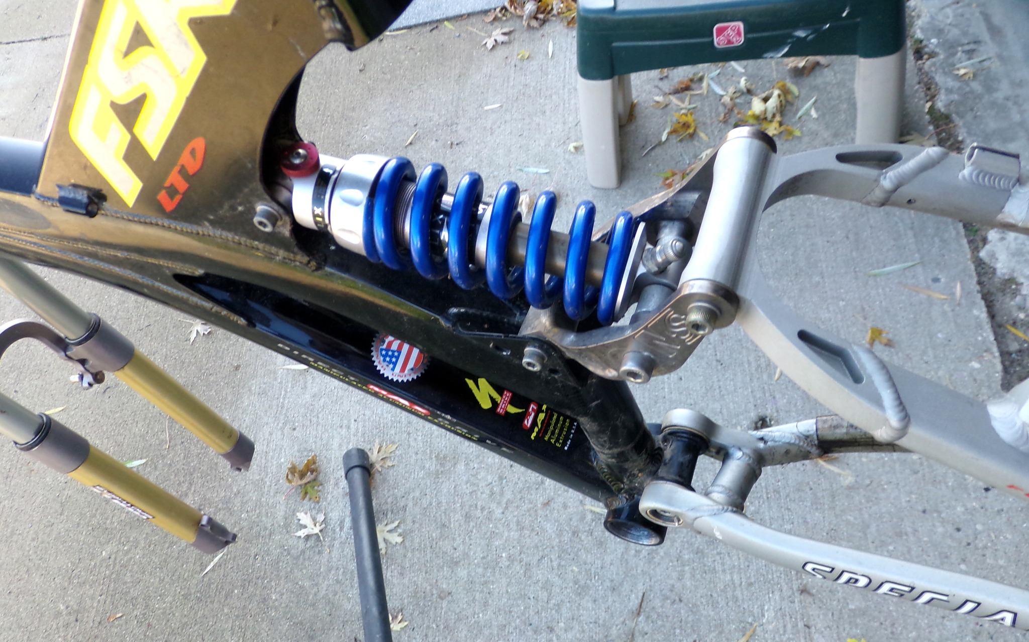 Rare 1998 White Bros UDh 180 fork on 1999 Specialized FSR Team