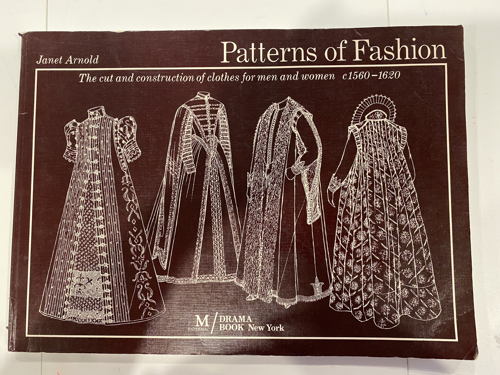 I've just discovered that Janet Arnold's 'Patterns of Fashion