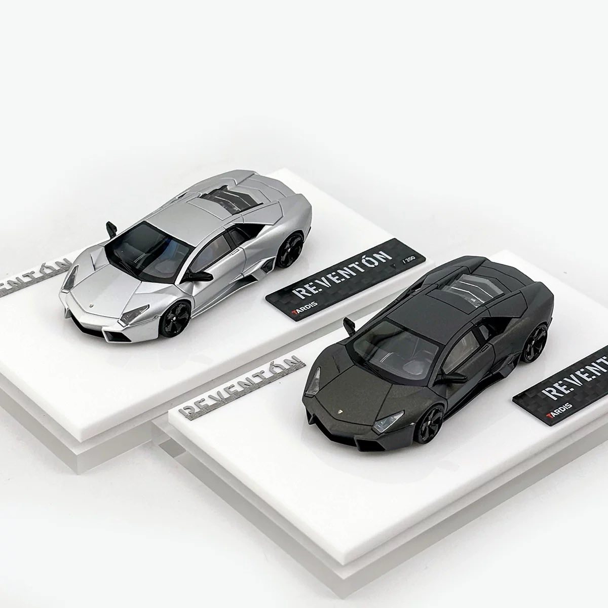 Lamborghini Reventon - Tardis 1/64 Silver/Grey - Limited 399 pcs