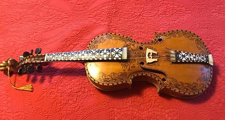 Hardanger fiddle from 1919 on display | Bismarck, ND