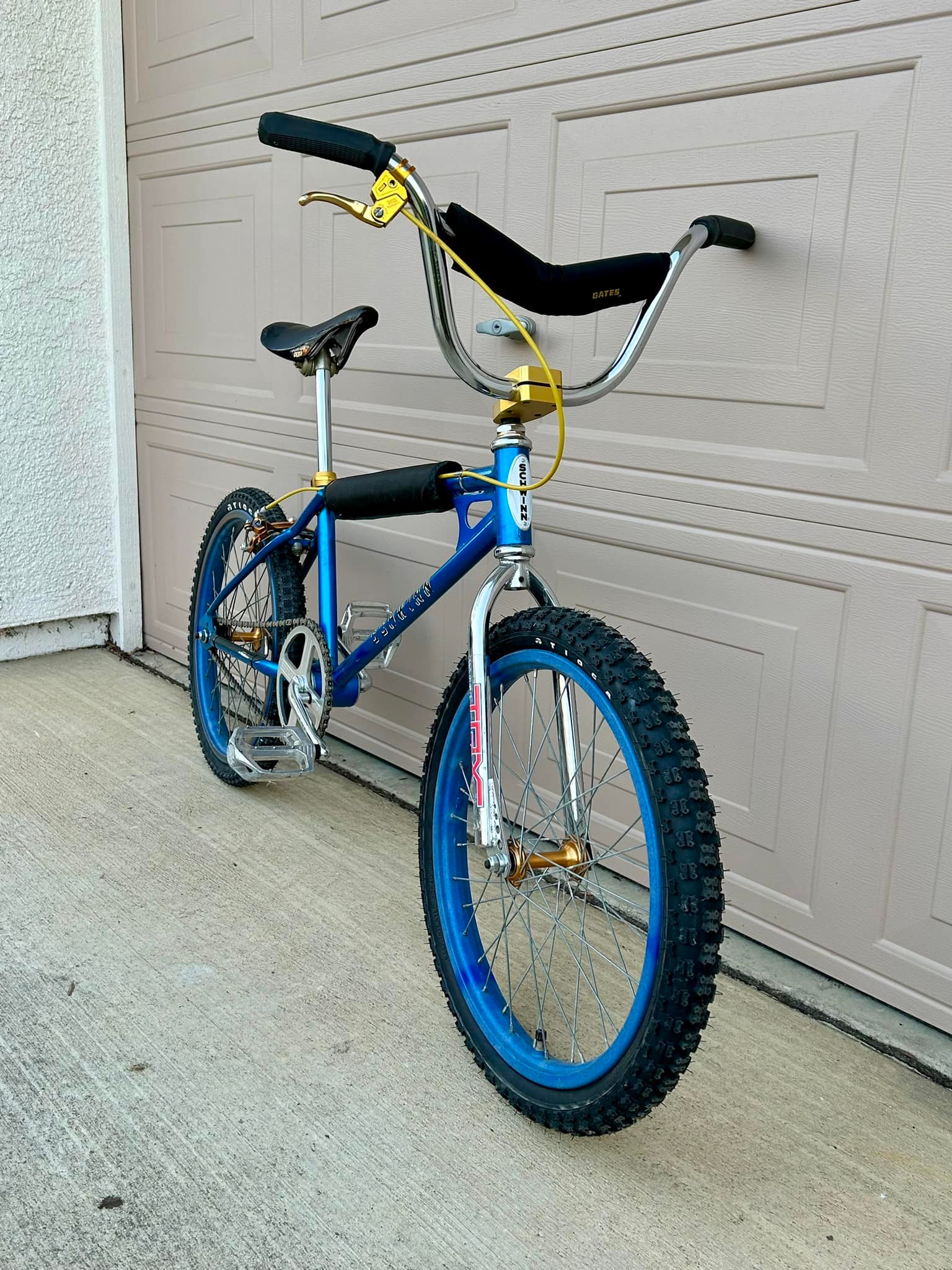 1979 Schwinn Scrambler with old school BMX parts