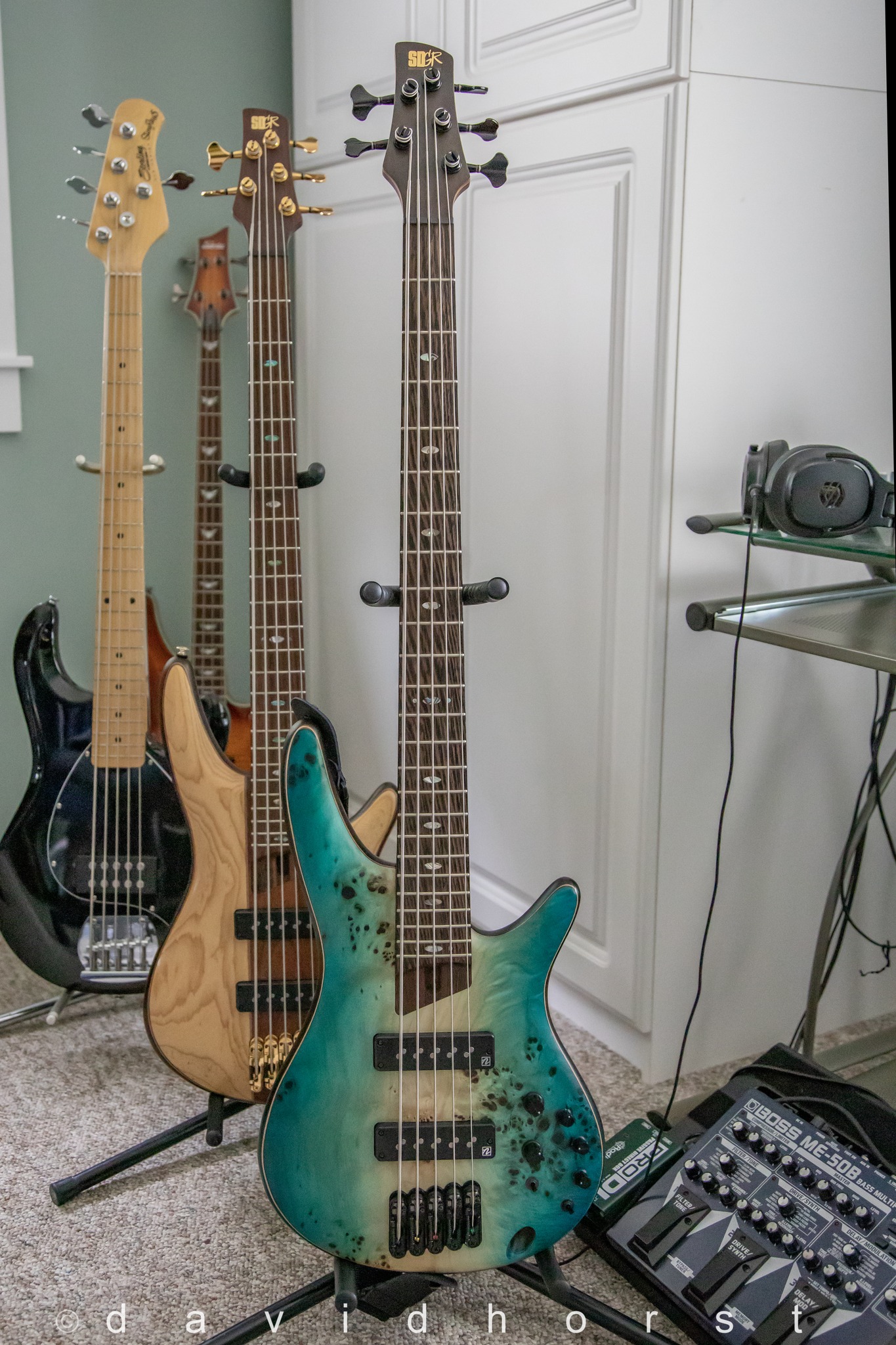 Ibanez SR1305 bass guitar review and comparison to K5 model
