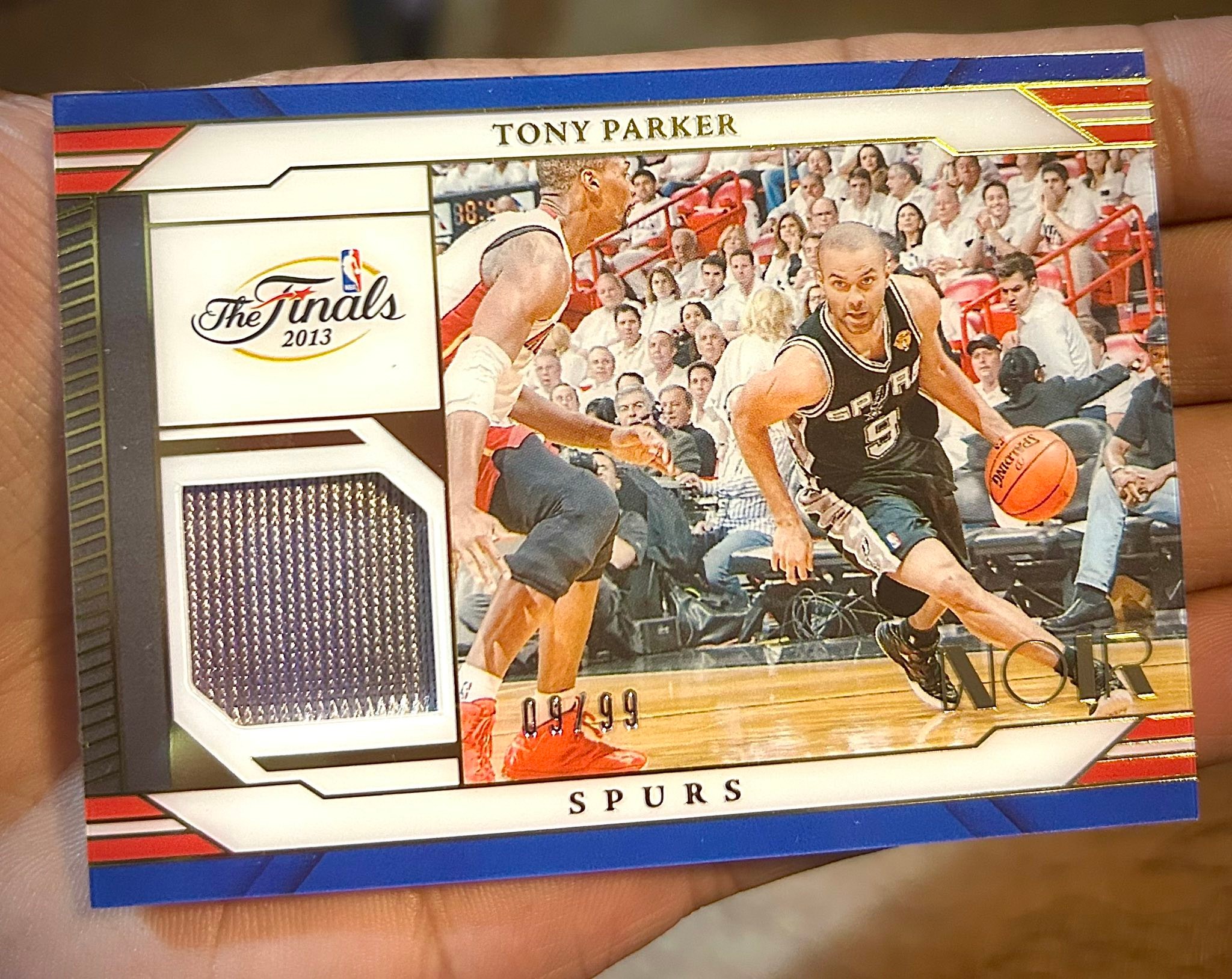N/Mint condition 2003-04 GAME WORN Jersey insert for Tony Parker 