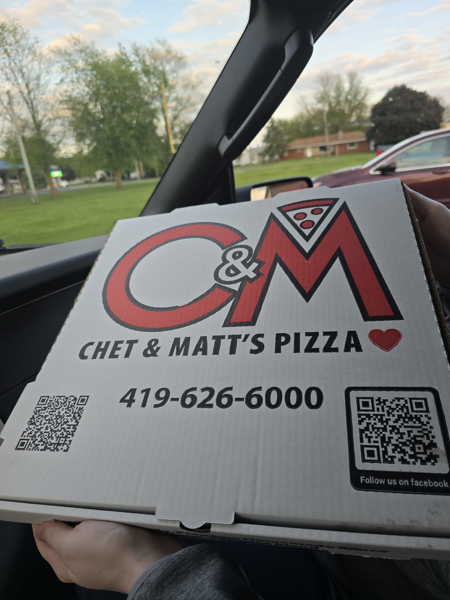 Review of Chet & Matt's Pizza in Sandusky Ohio