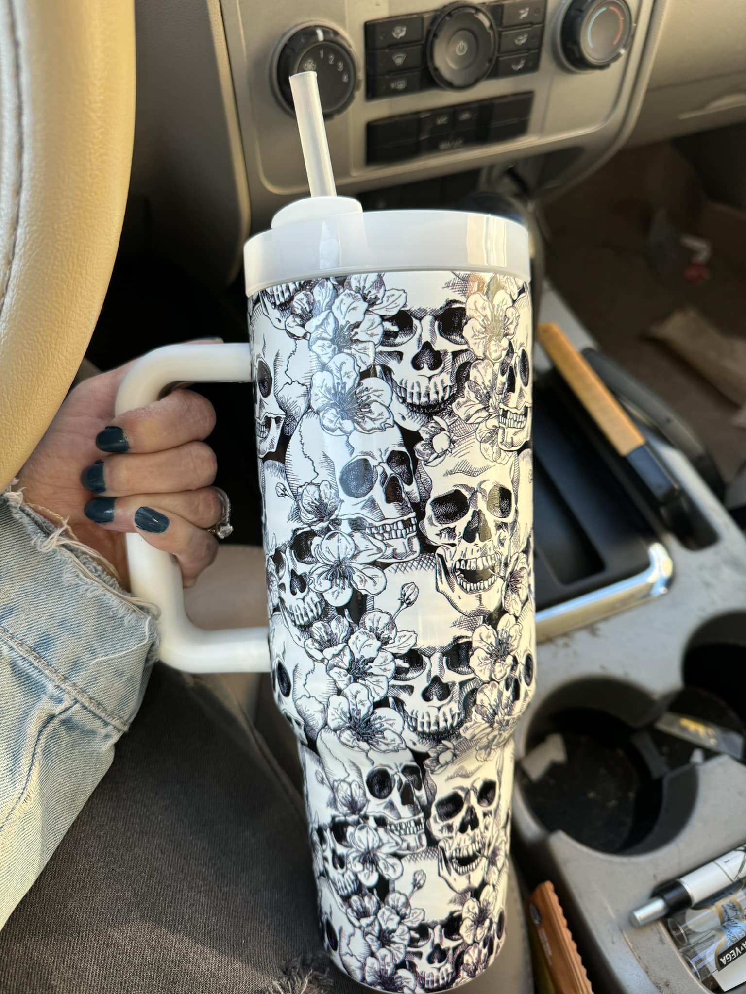 Popular Home Erica Collection Tumbler - 4.5x3.5 Inch Grey Resin Decorative Cup