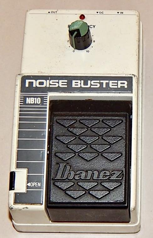 Where to place Ibanez NB10 Noise Buster in pedal chain?
