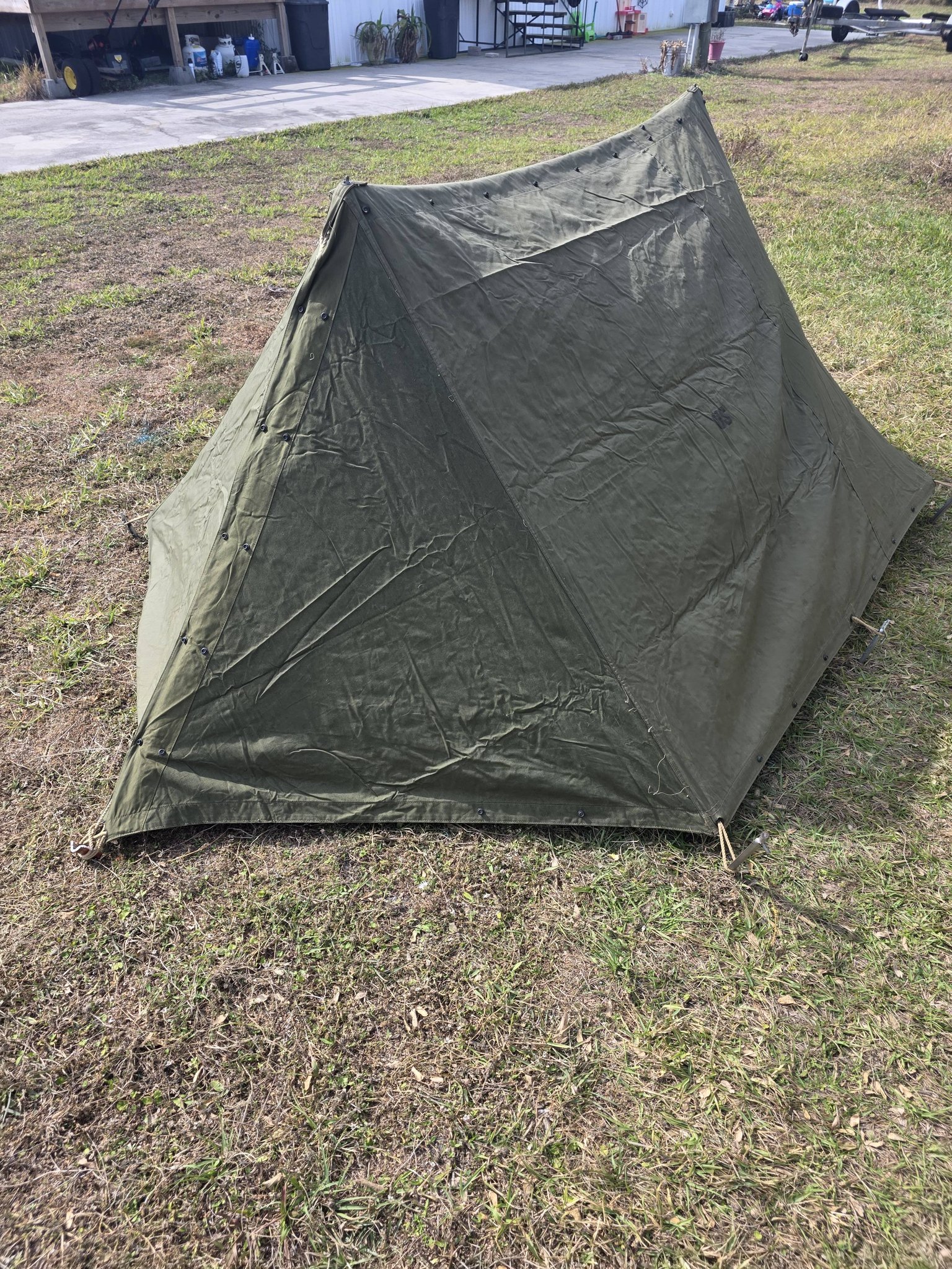 Functional half tent for novice campers