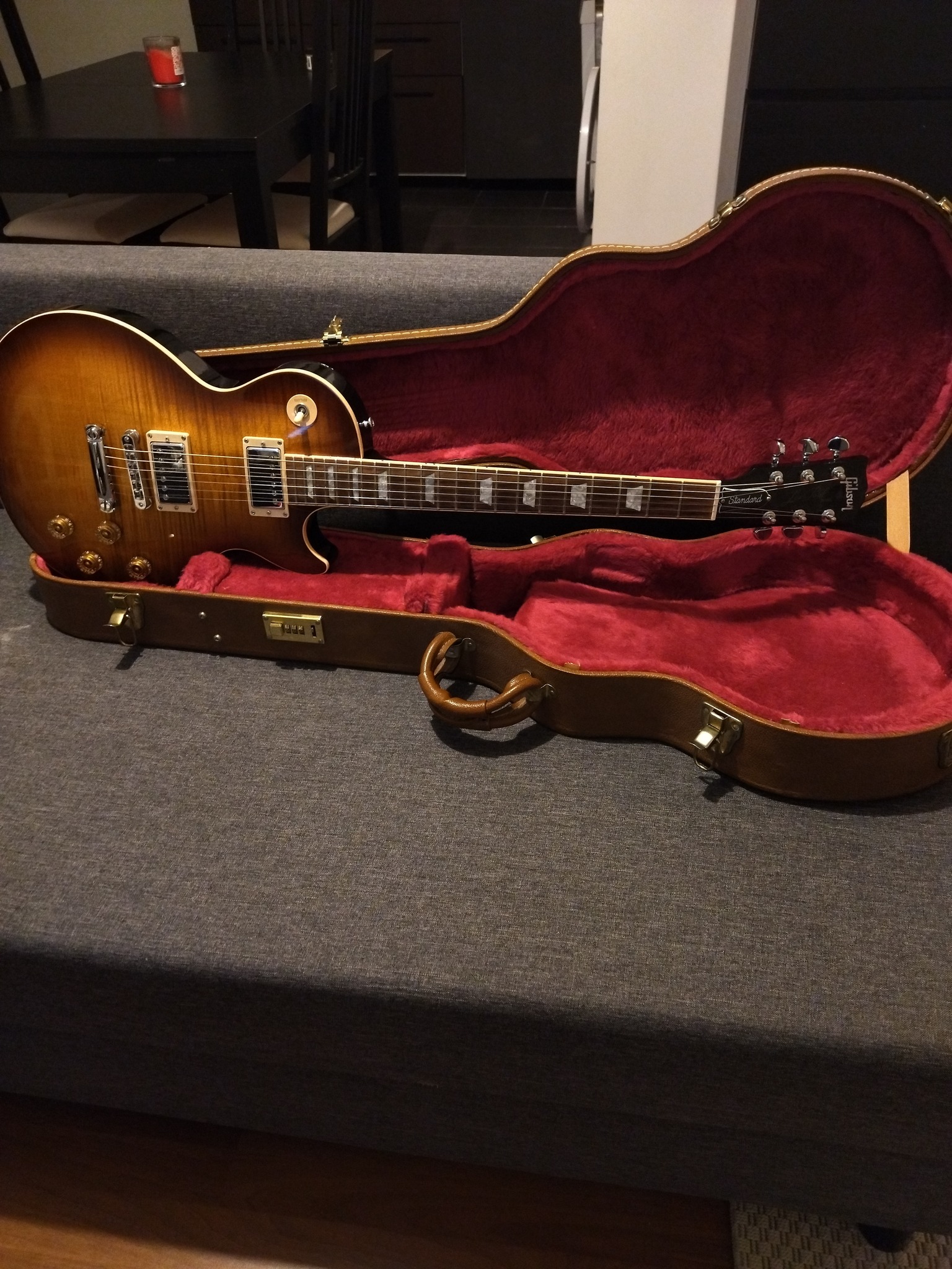 My 2001 Gibson Les Paul Desert Burst. The finish is close to an R8 