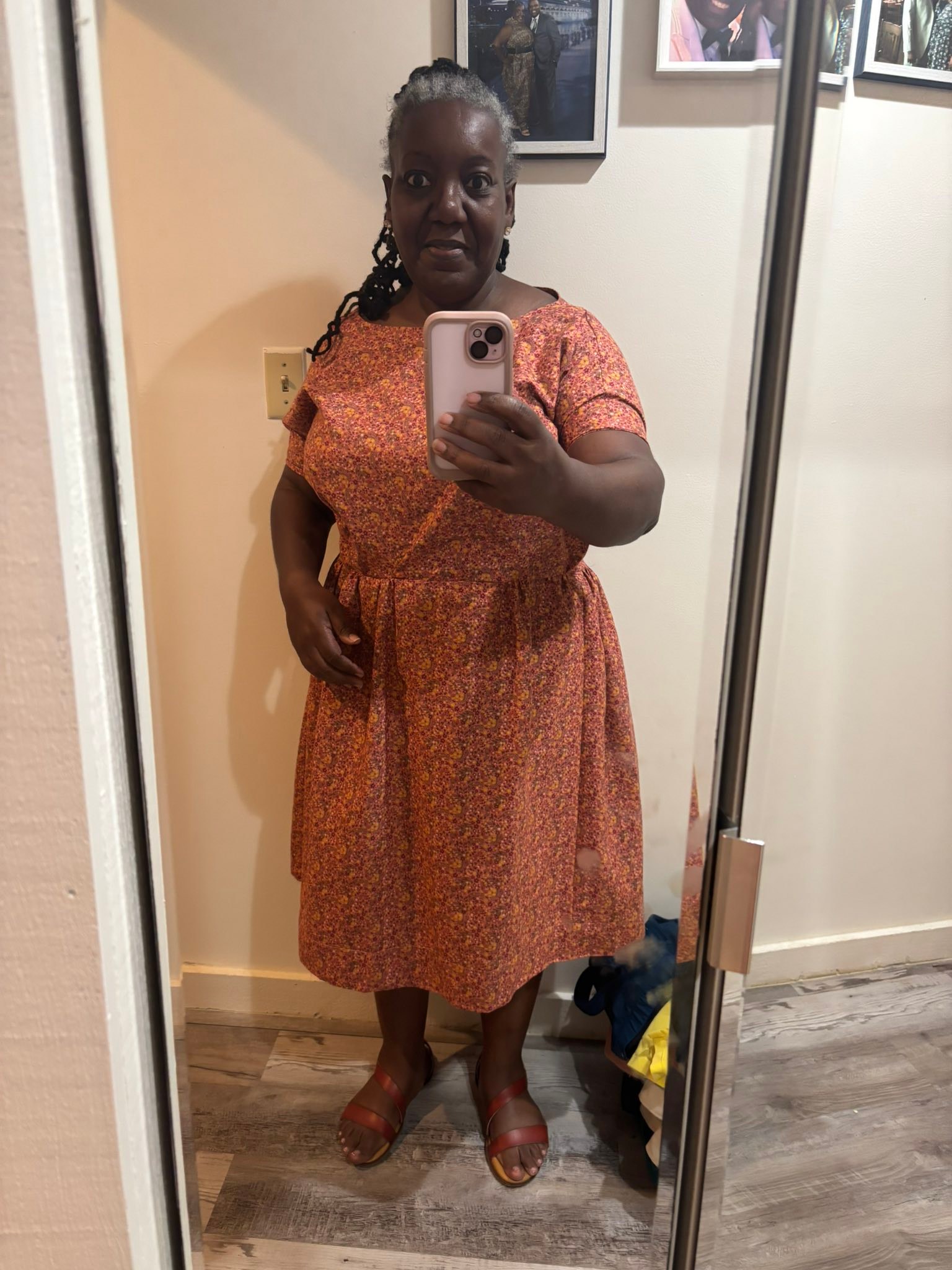 low cut armhole dress How to fix armholes in a sleeveless dress? low cut armholes tops Marilyn Monroe's Happy Birthday beach-dresses perfect for warm Color:Malbec