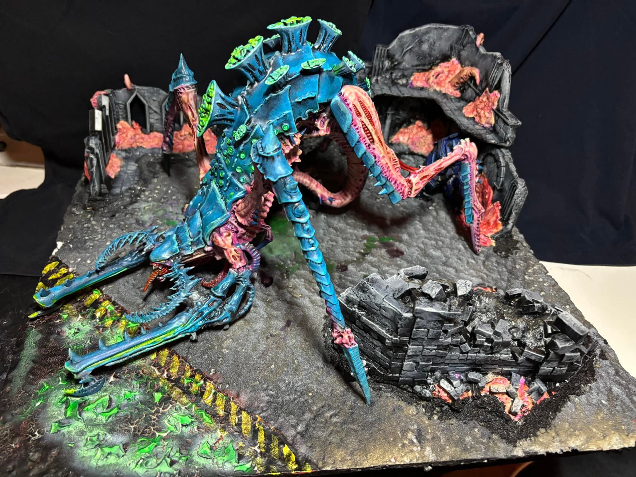 Big work for big boy - Hierophant Tyranids Bio Titan