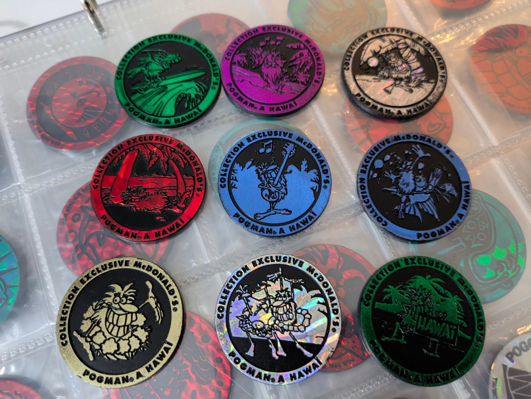 ピンズ・ピンバッジ・缶バッジ The World Pog Federation Pog Kini The
