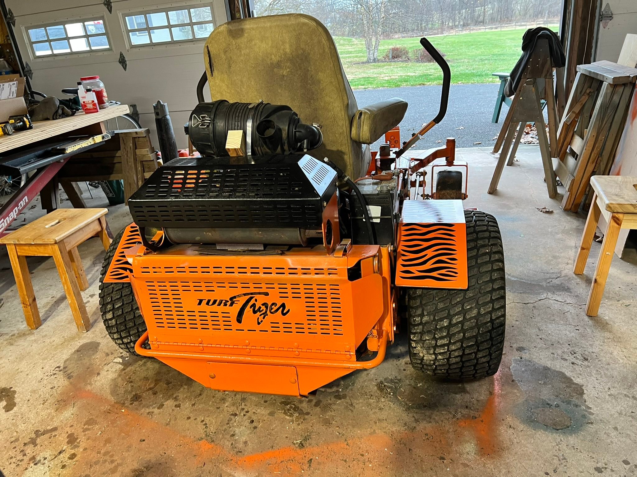 Refurbished 2003 Turf Tiger mower, needs new seat