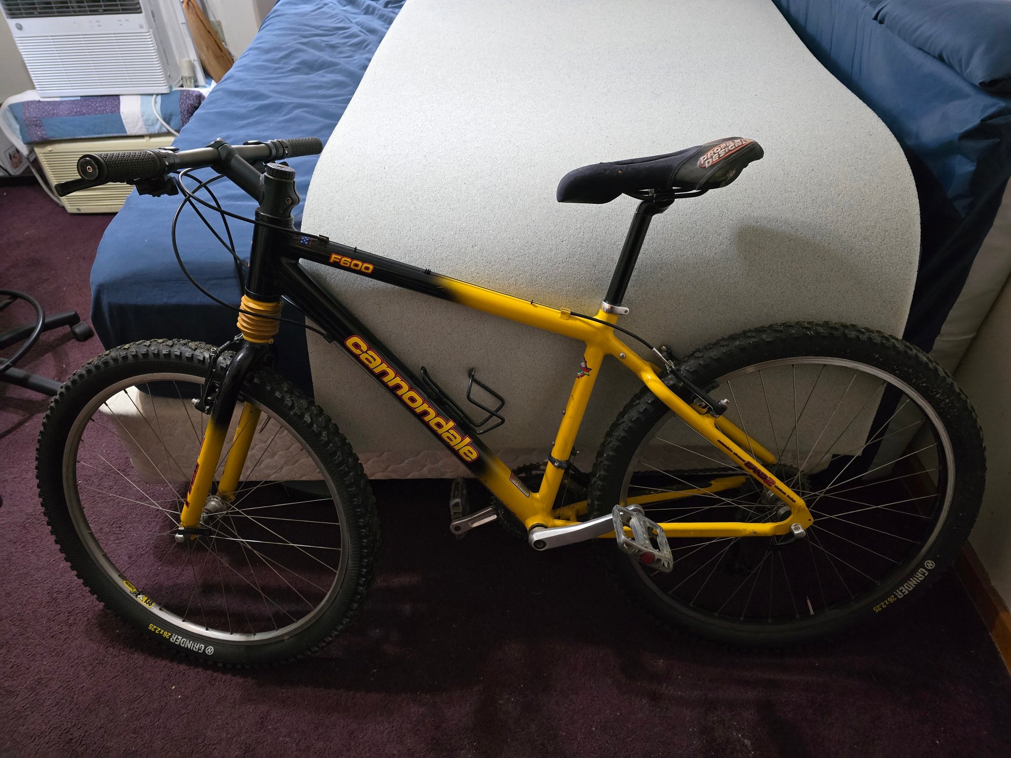 Handmade USA Cannondale bike for my fiance