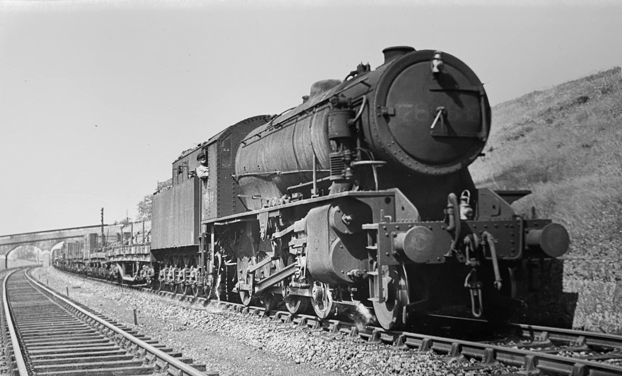 Austerity class 2-8-0 locomotives built 1943-6