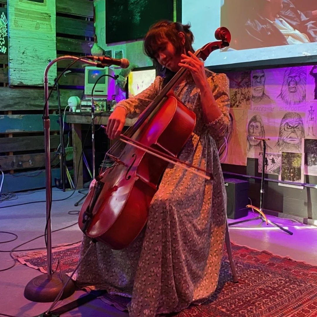 Playing a sweet gig with my friends in Snowline Stringband TOMMOROW ...