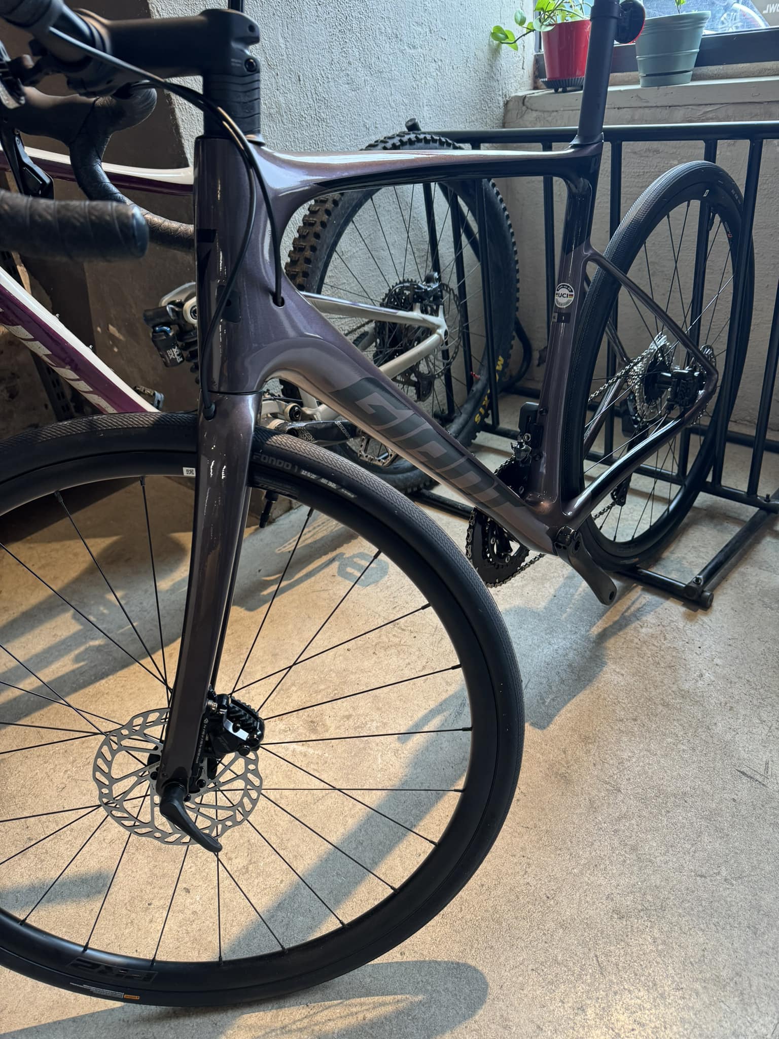 What are the experiences and regrets of owning a 2023 Giant Defy 