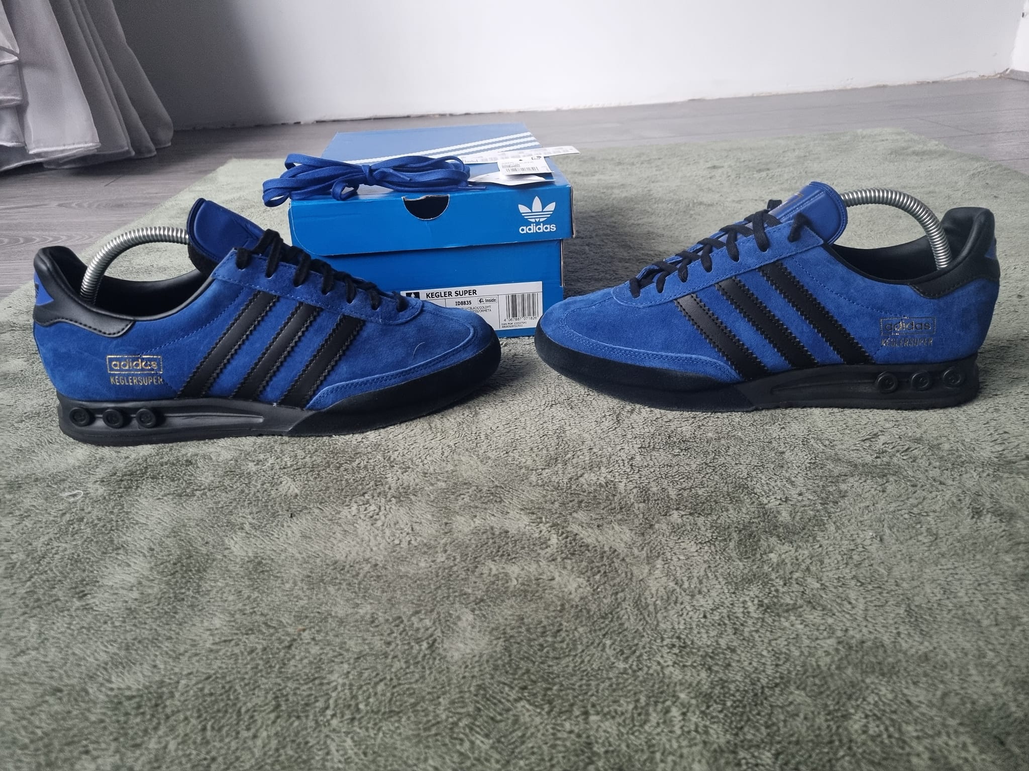 Preloved sales ‼️ Adidas Kegler Super ( white / blue ) Very good 