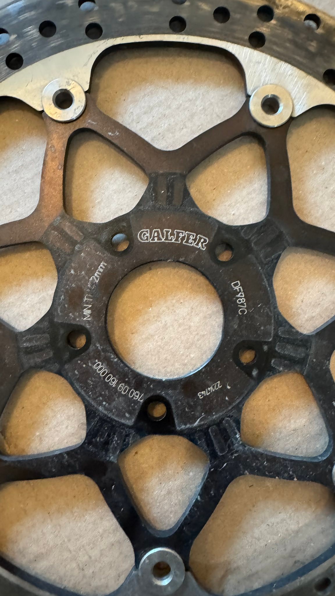 Dave Swain has a set, front and rears, of Galfer brake pads. Link