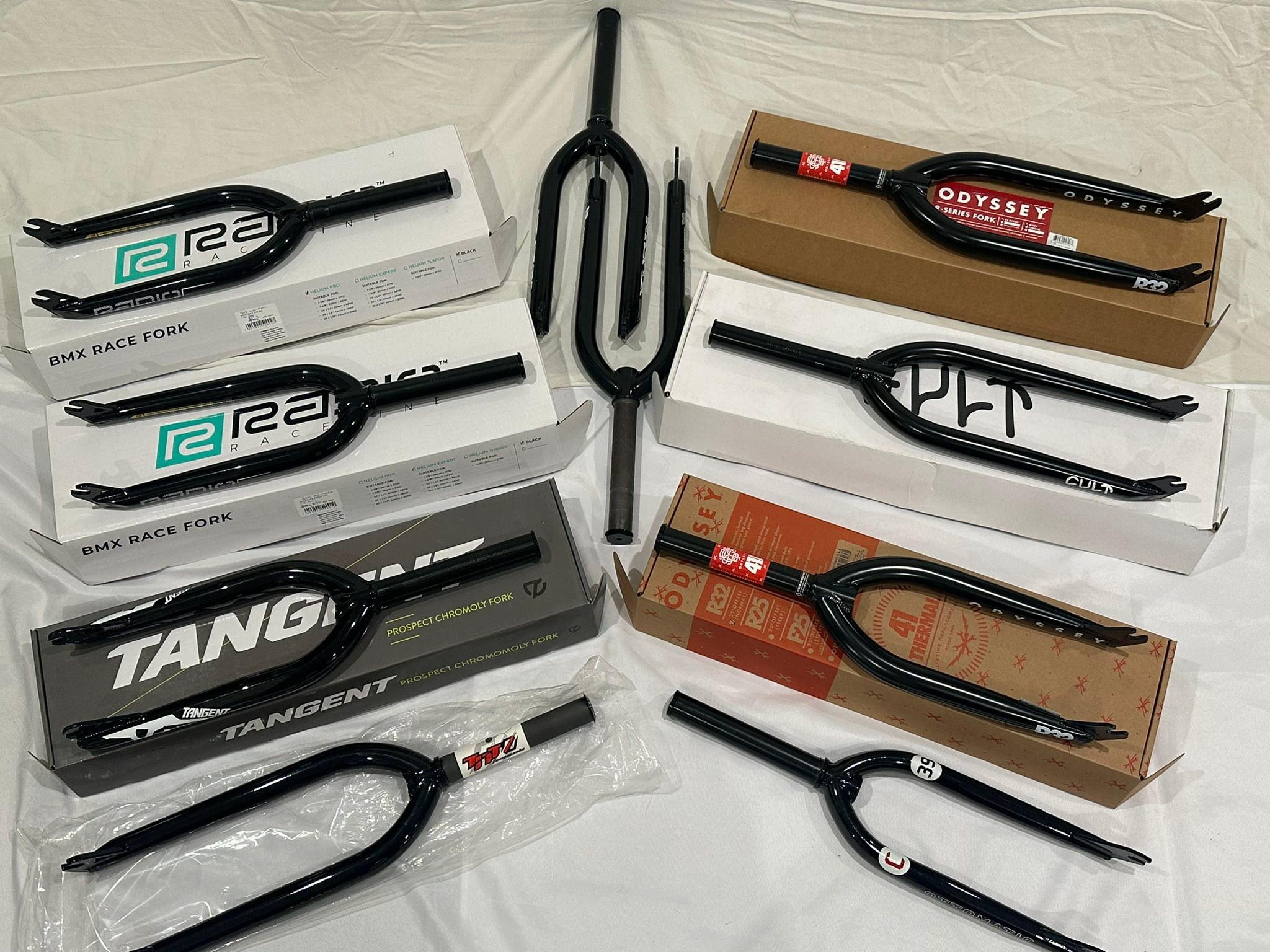 Bike forks for sale, various brands and sizes