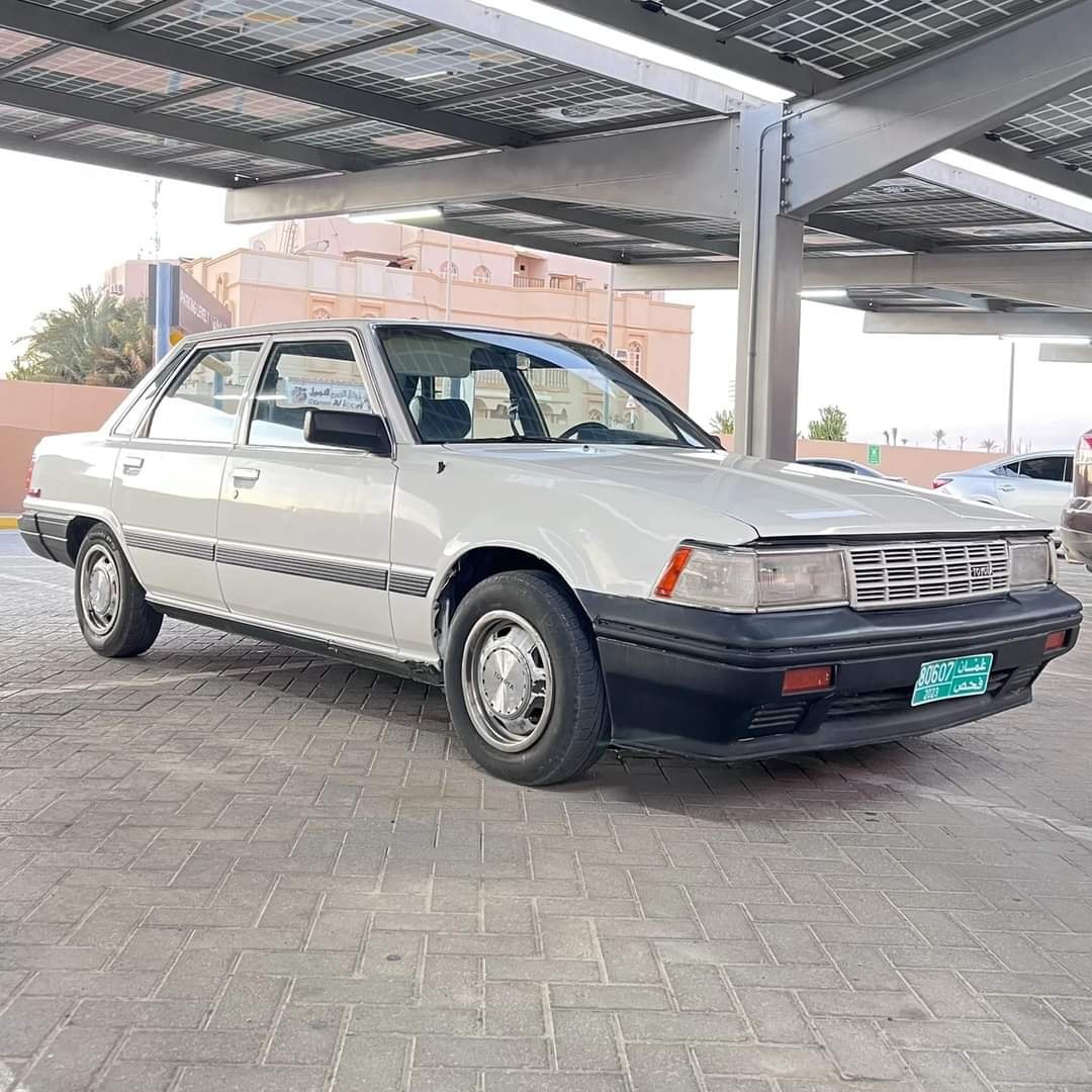 Nissan & Toyota photo shoot from 1983 😍
