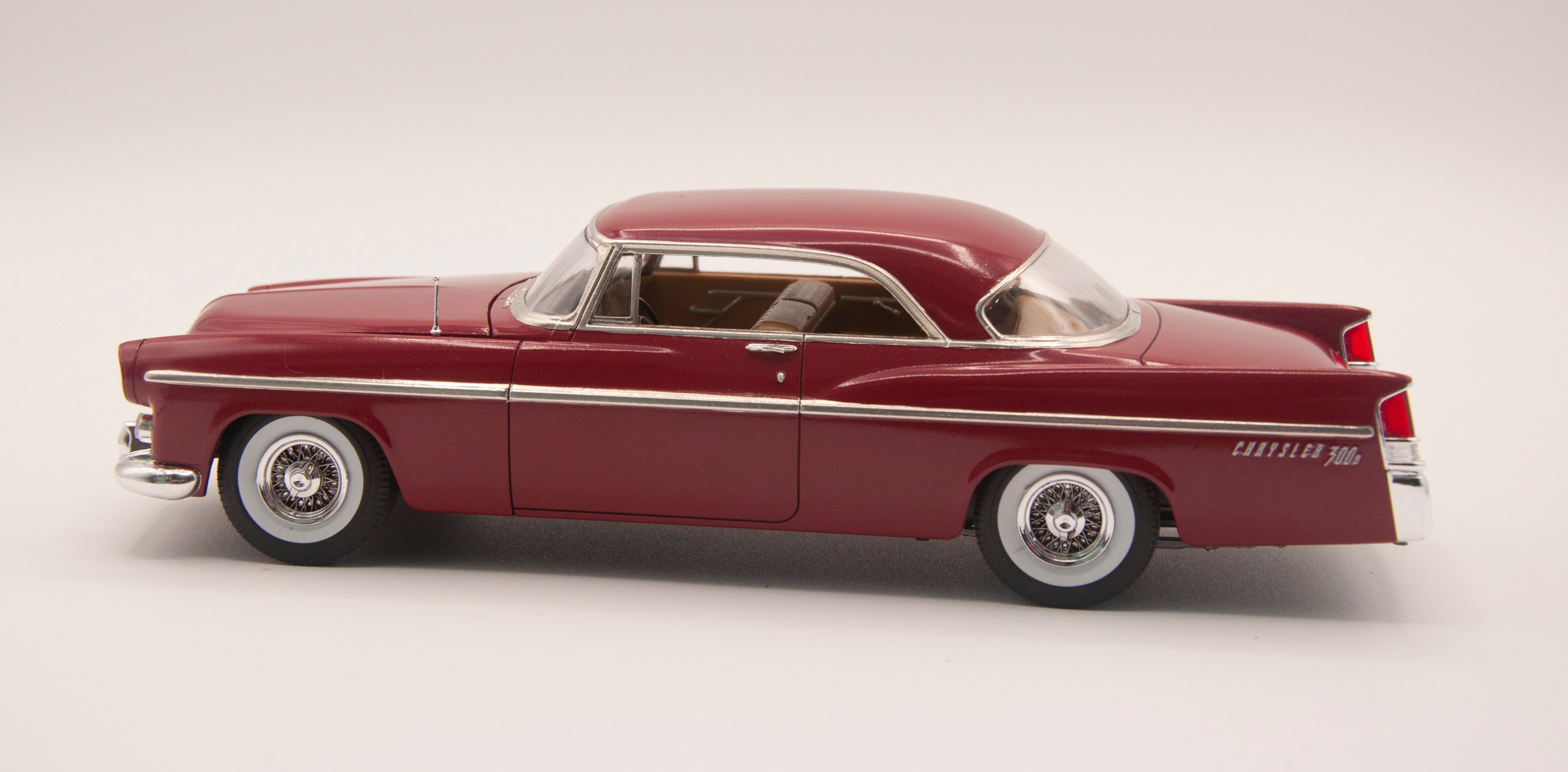 1956 Chrysler 300B model kit review