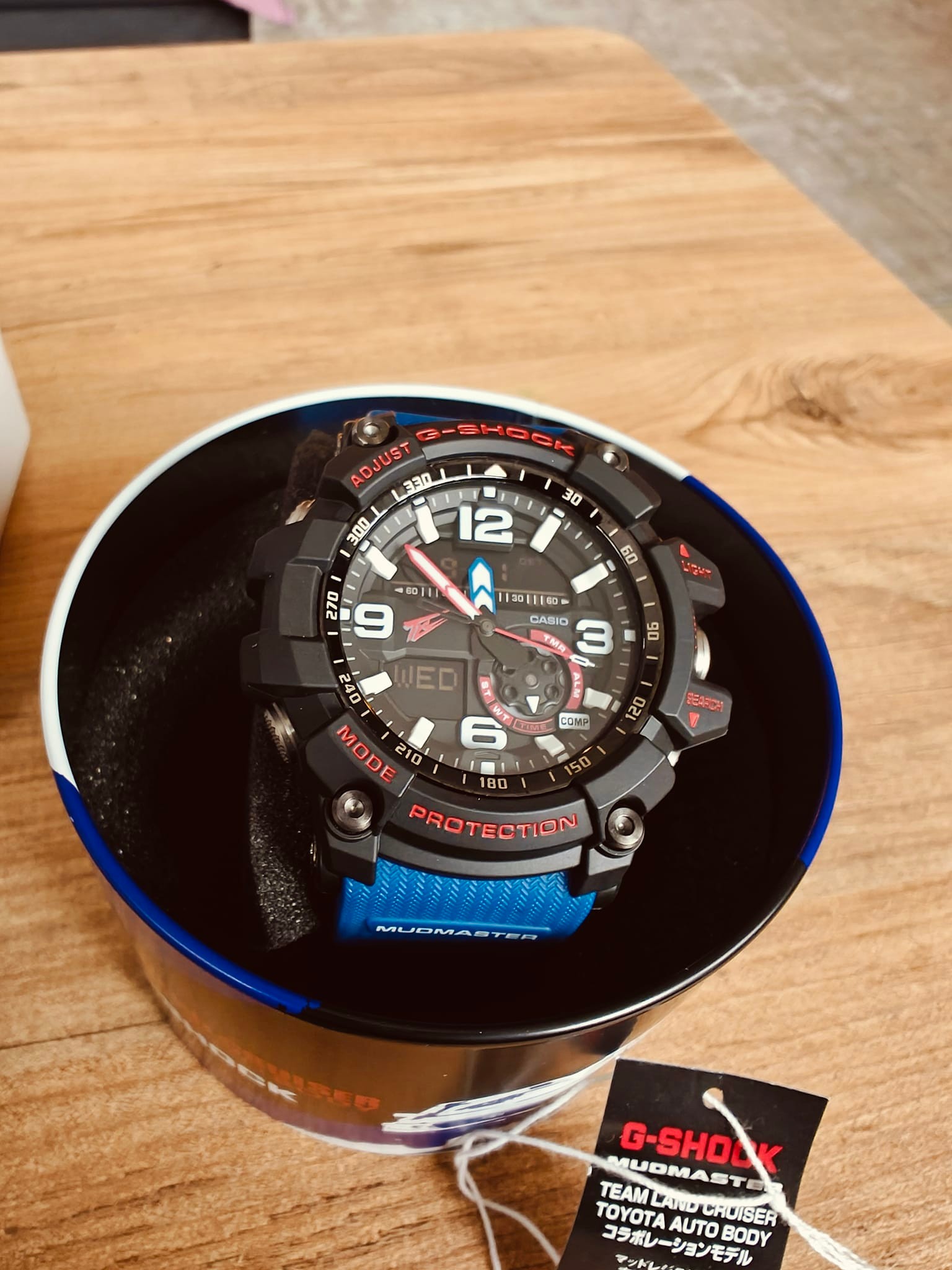 An another collab on the GG-1000 model, the Team Land Cruiser 