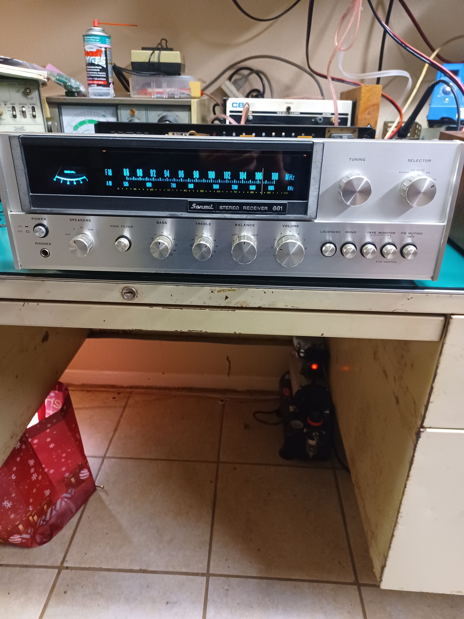 Sansui 661 receiver Hitachi HT 354 speakers IQ 4180 AT. Sweet warm