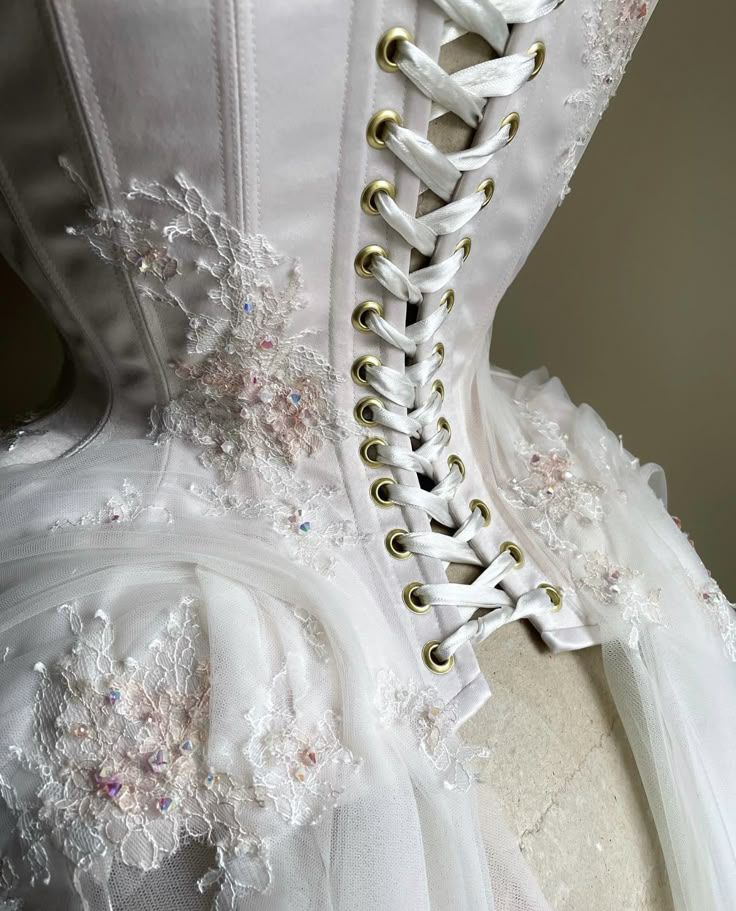 How to create loops for laced up dress without eyelets. #corsetdress #corsetry #lacedupdress #