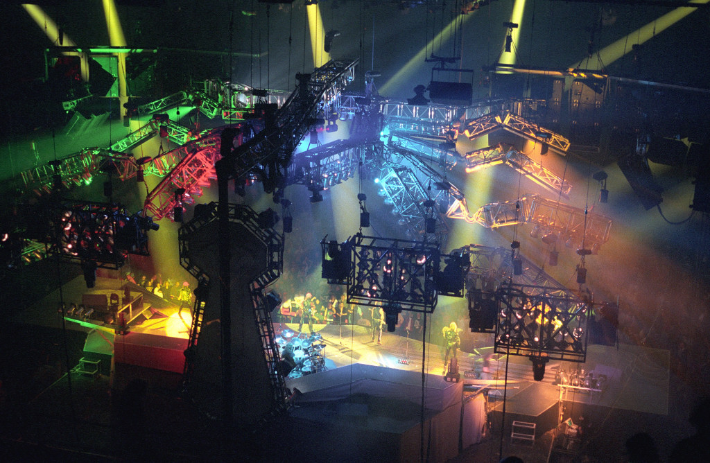 Scorpions 1991 Crazy World tour stage | Denver, CO