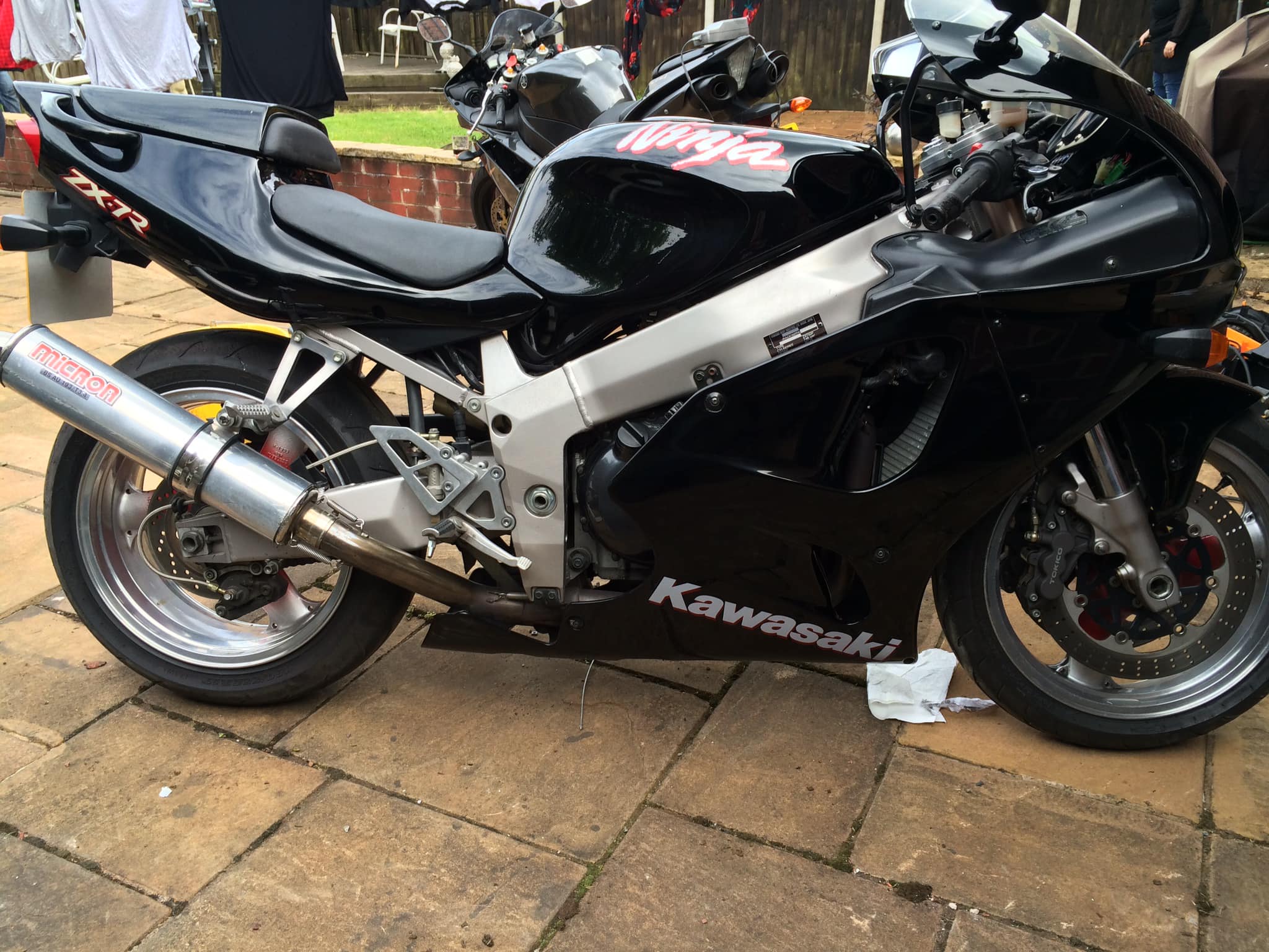 Zx7r p2. Been sleeping now since 2008. Only ever covered 9000