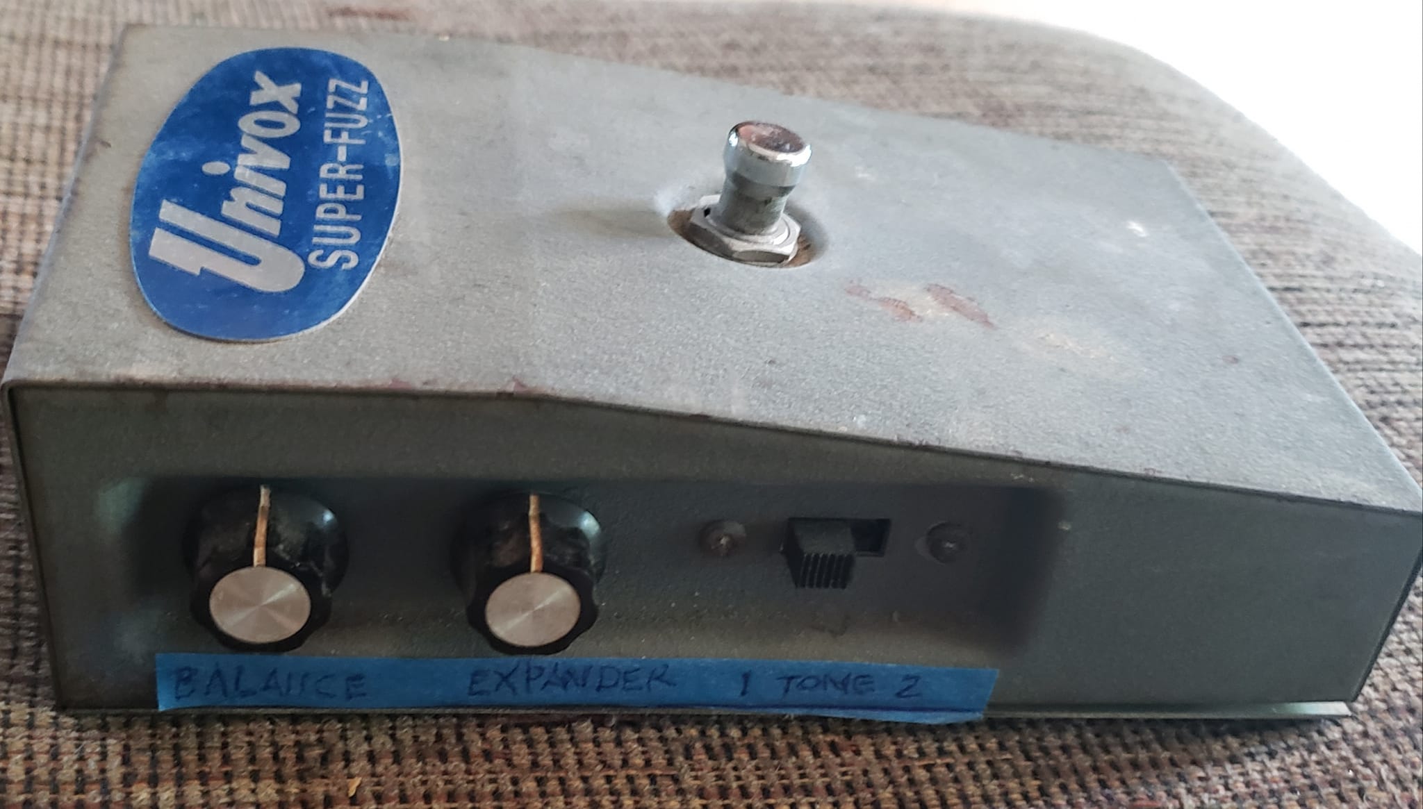 Does anyone know anything about a Rosac NU FUZZ ? It is really old