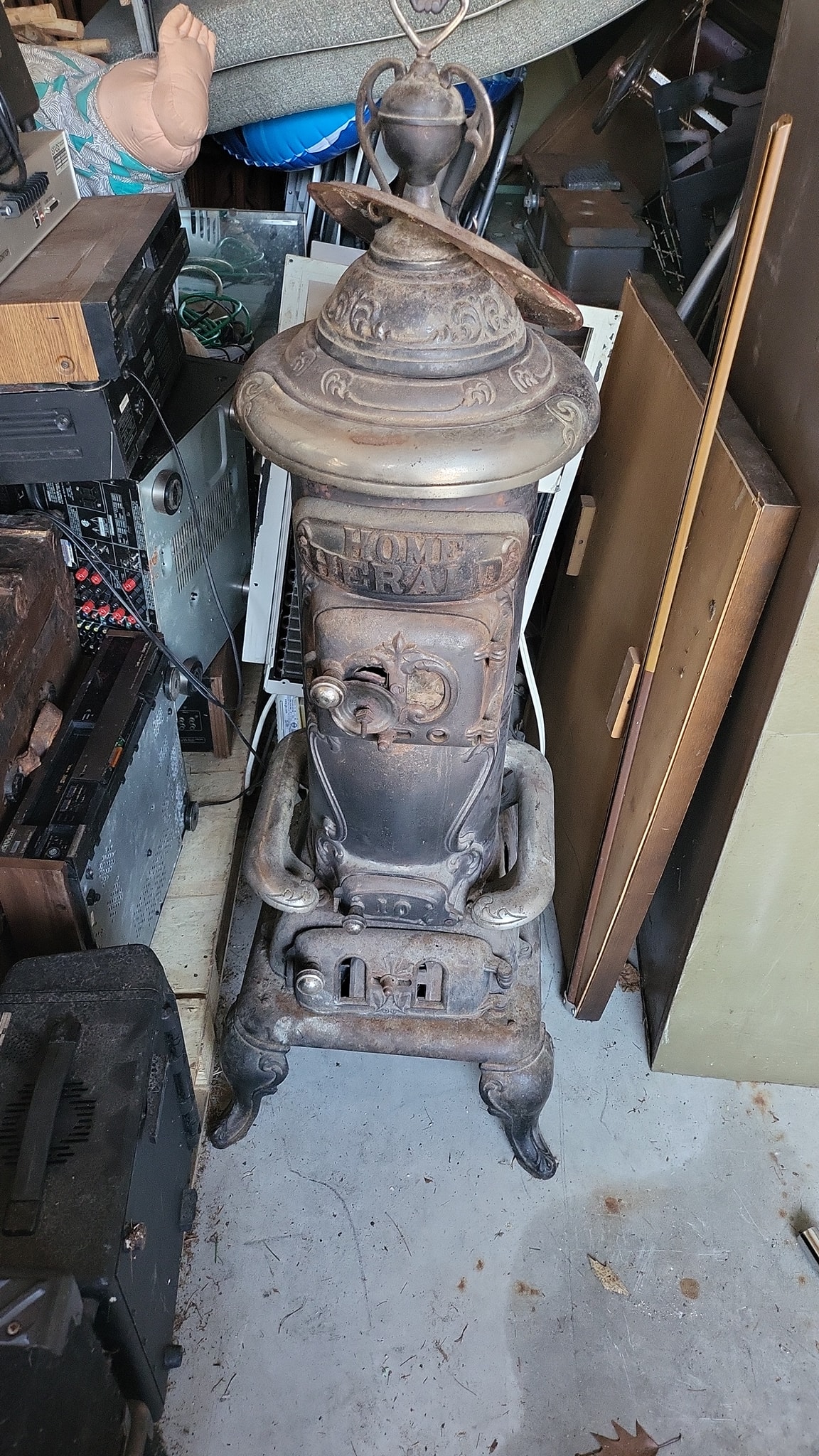 What is Herald No 222 stove by P and B Mfg Co?