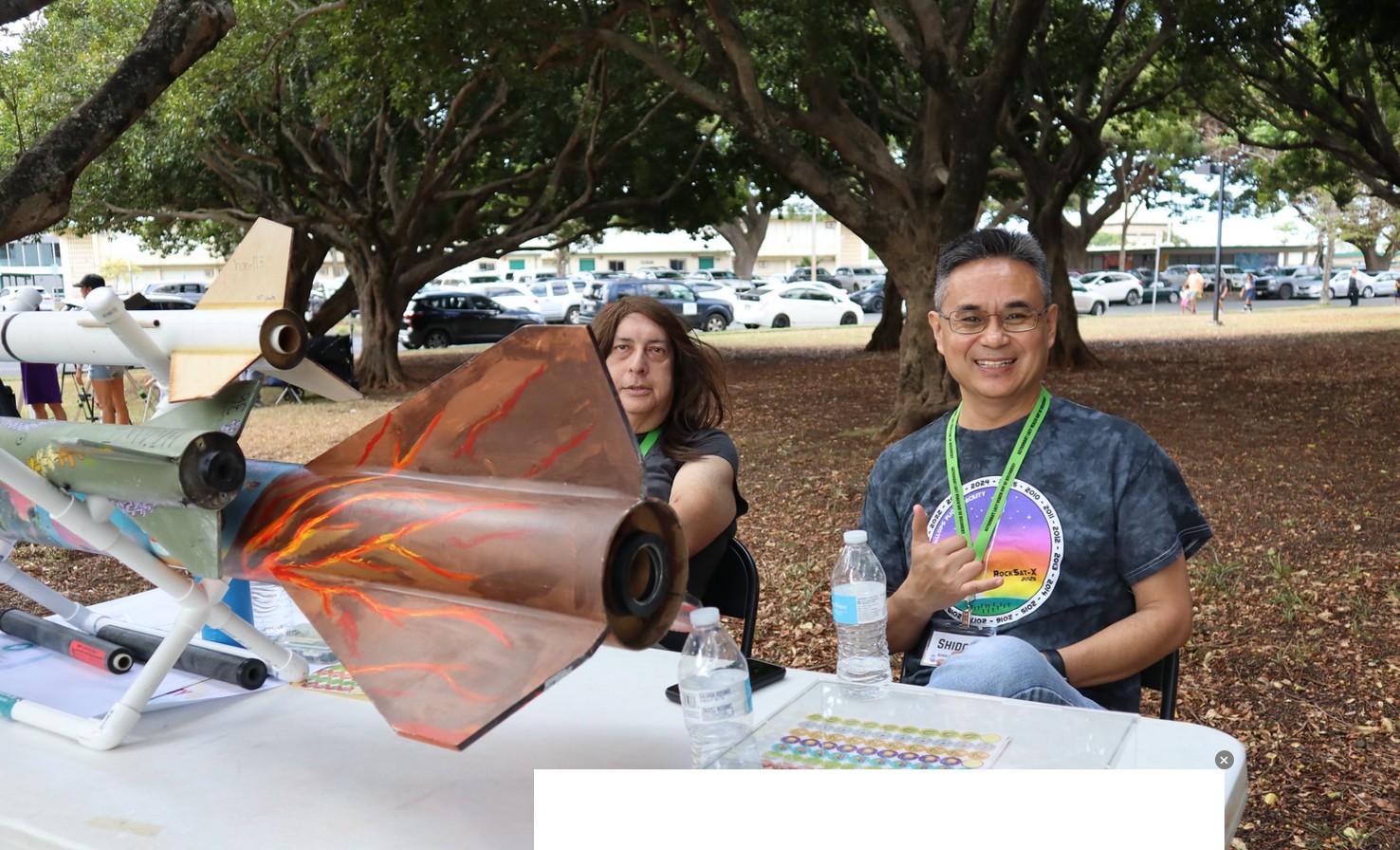 Hawaii Rockets | I didn't realize, there were some BIG model rockets ...