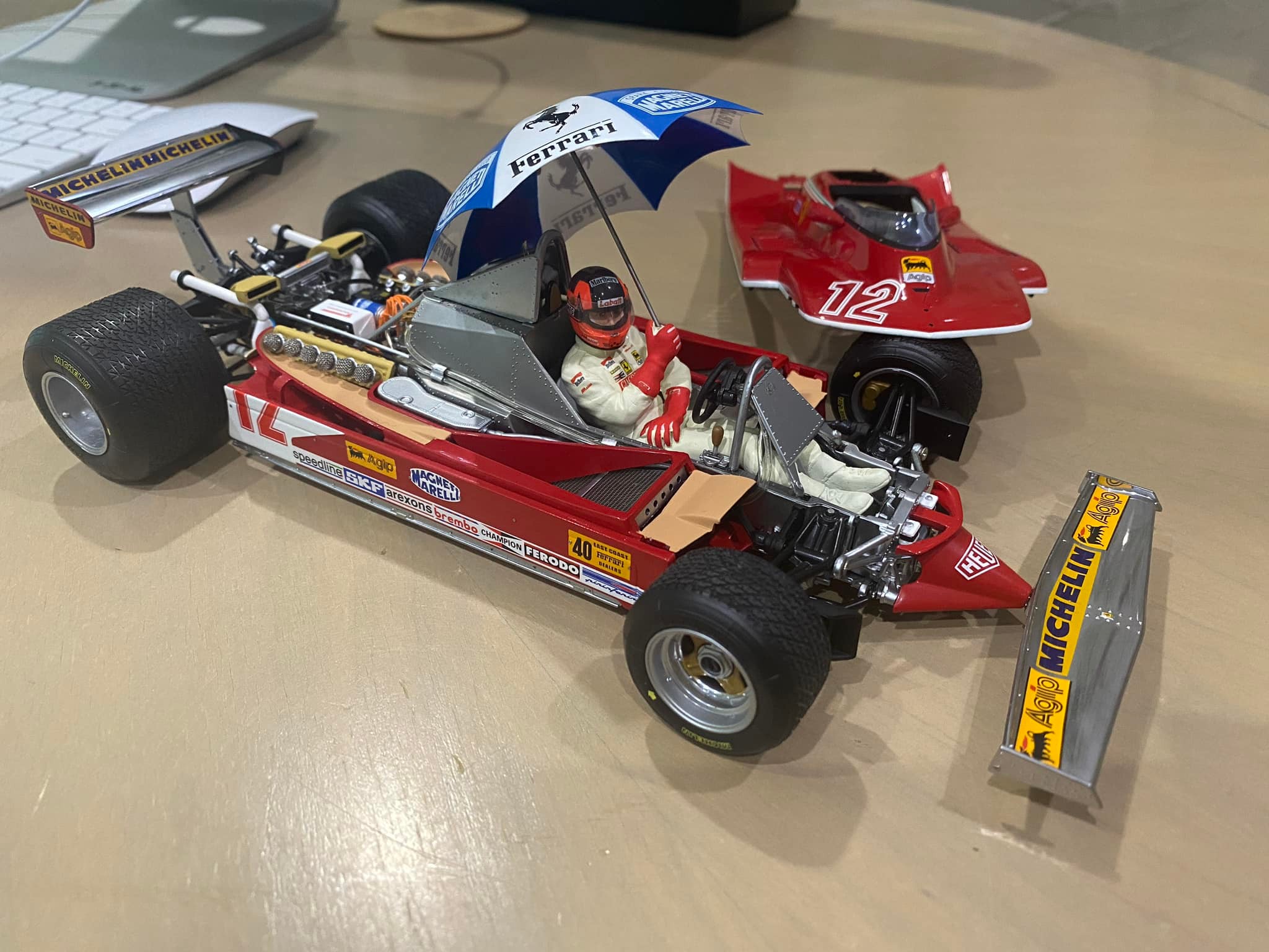 MAURO FORGHIERI FIGURA NON DIPINTA FERRARI CMC, EXOTO, MINICHAPMS Scala 1:18