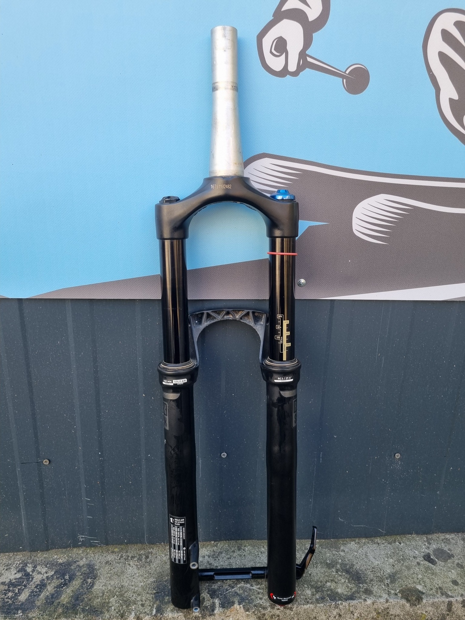 Se prodava preden amortizer za 27.5 RockShox Revelation RC3 650b 