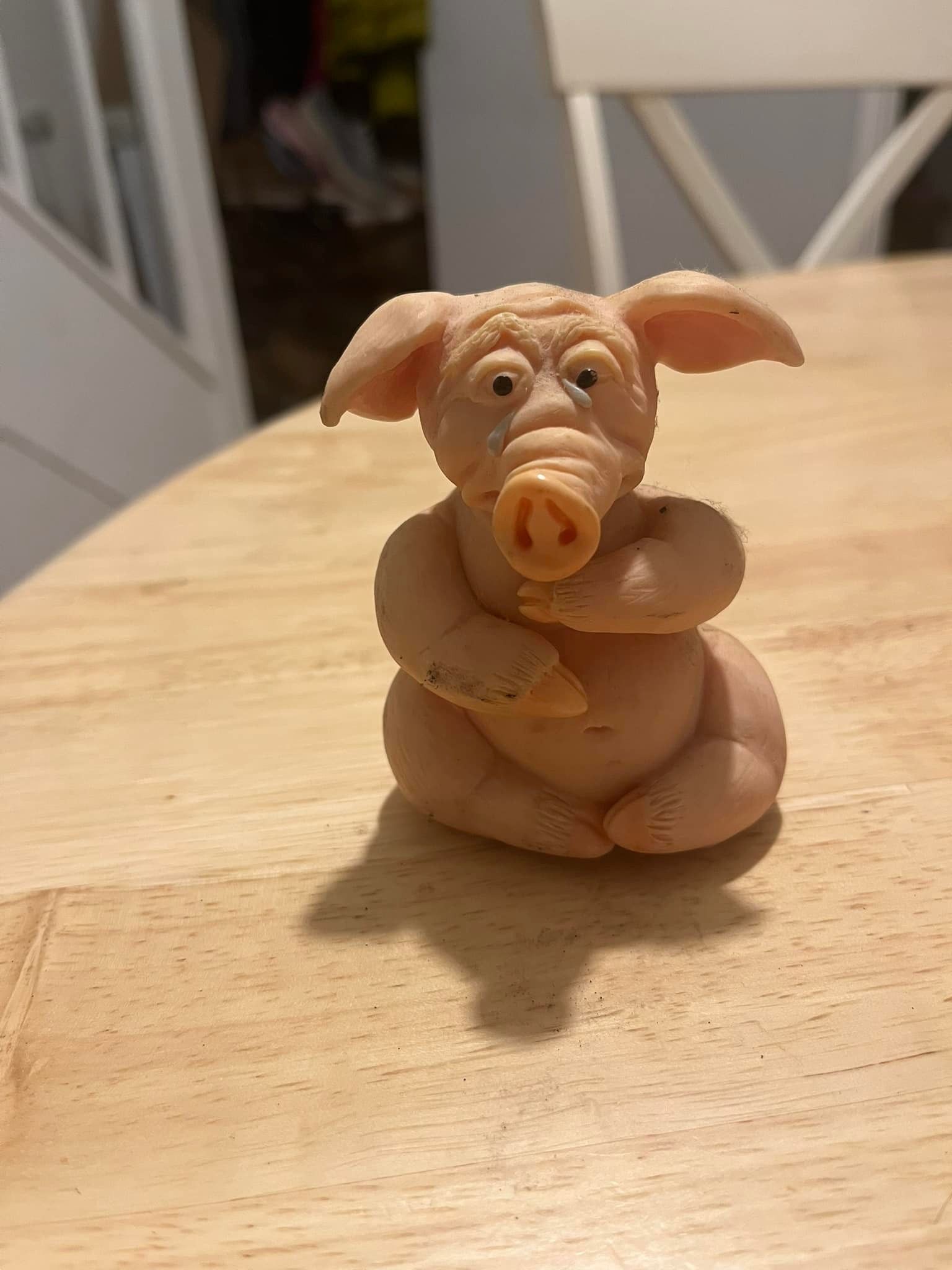 イギリス製　レオナルド　パグ　置物 What is this Leonardo Collection pig figurine?