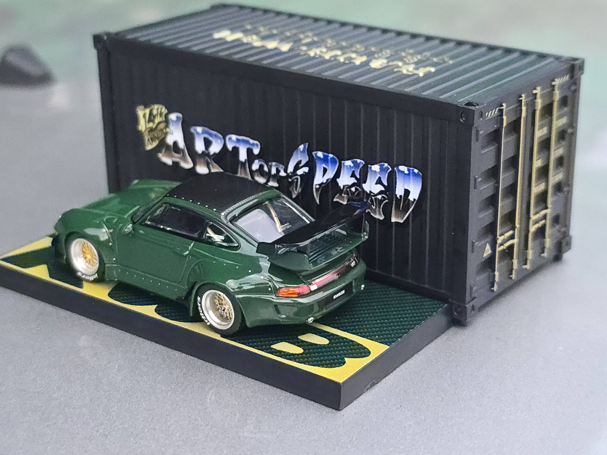 RWB 993 Hanabi diecast model by Art of Speed