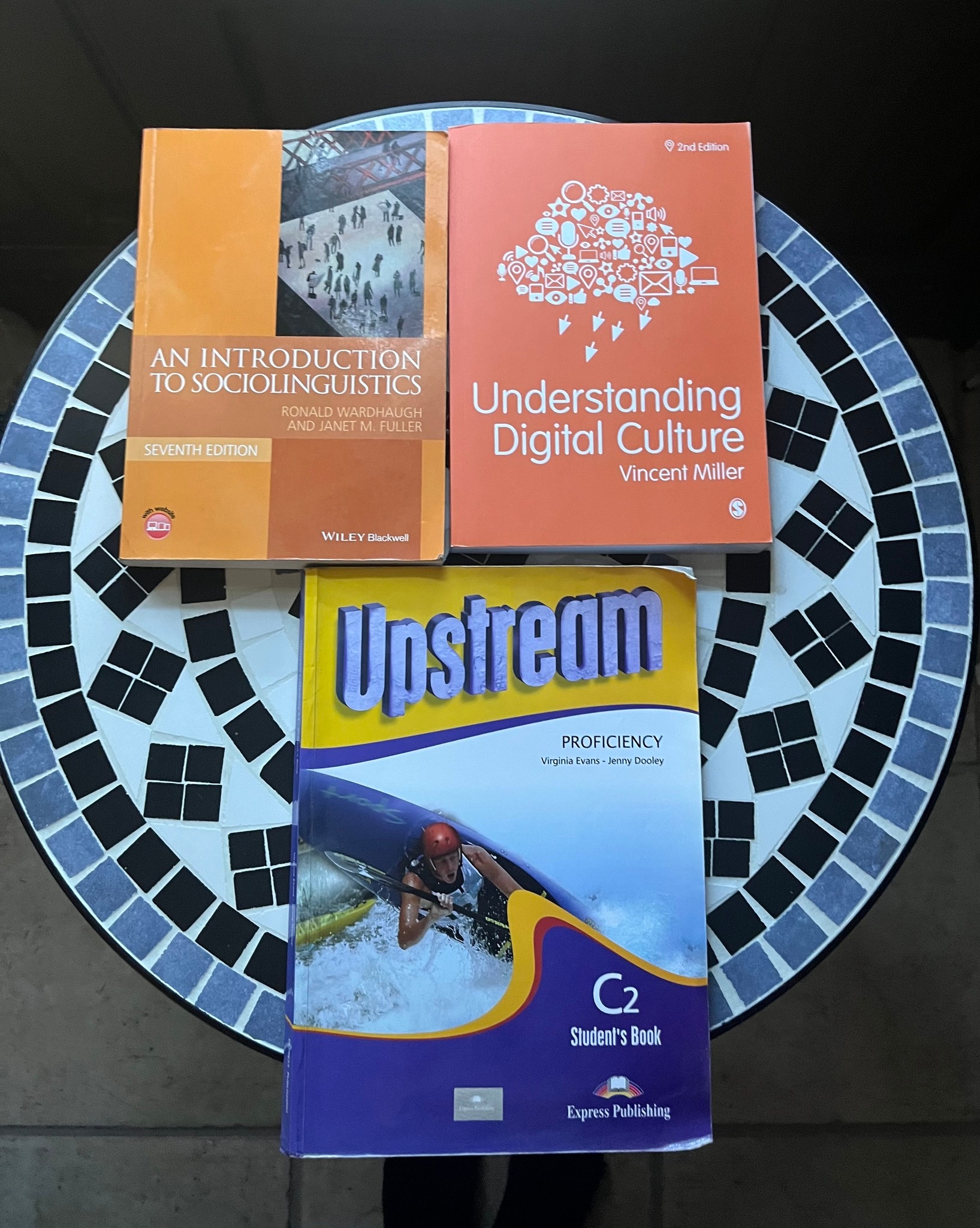 ? Upstream C2 English Proficiency Book €15 ? Understanding 