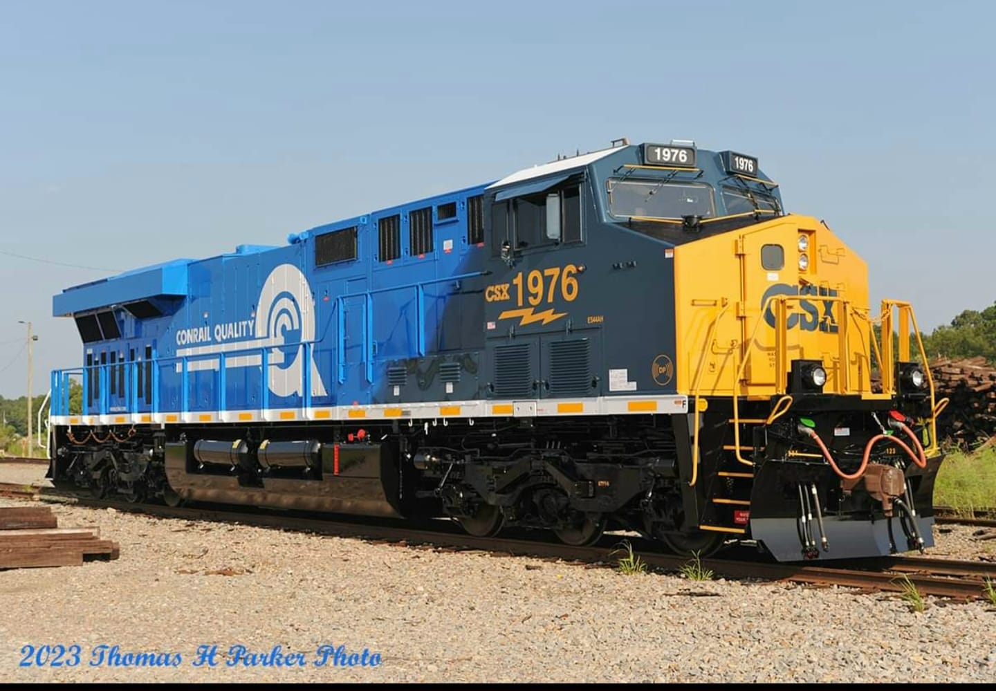 CSXT ES44AH 1976 Conrail locomotive in Waycross, GA