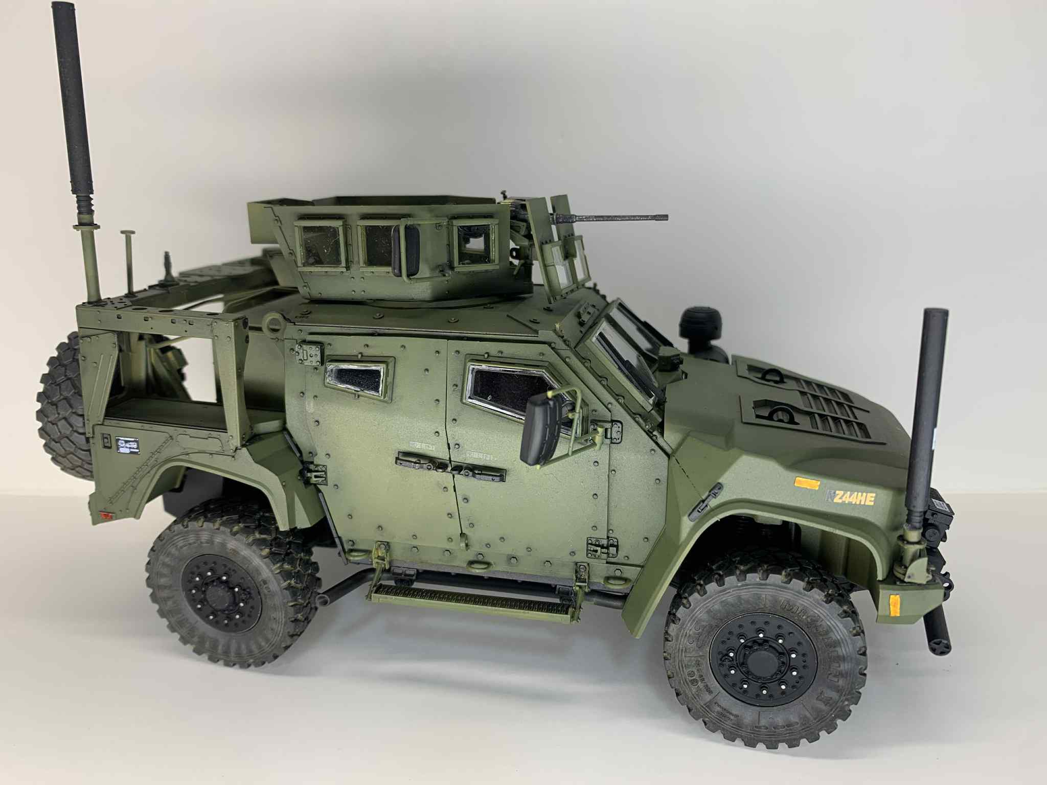 Call this done 🤗 1/35 JLTV By: RFM Z44HE ZAAHE M 原堂の আ M ሙ