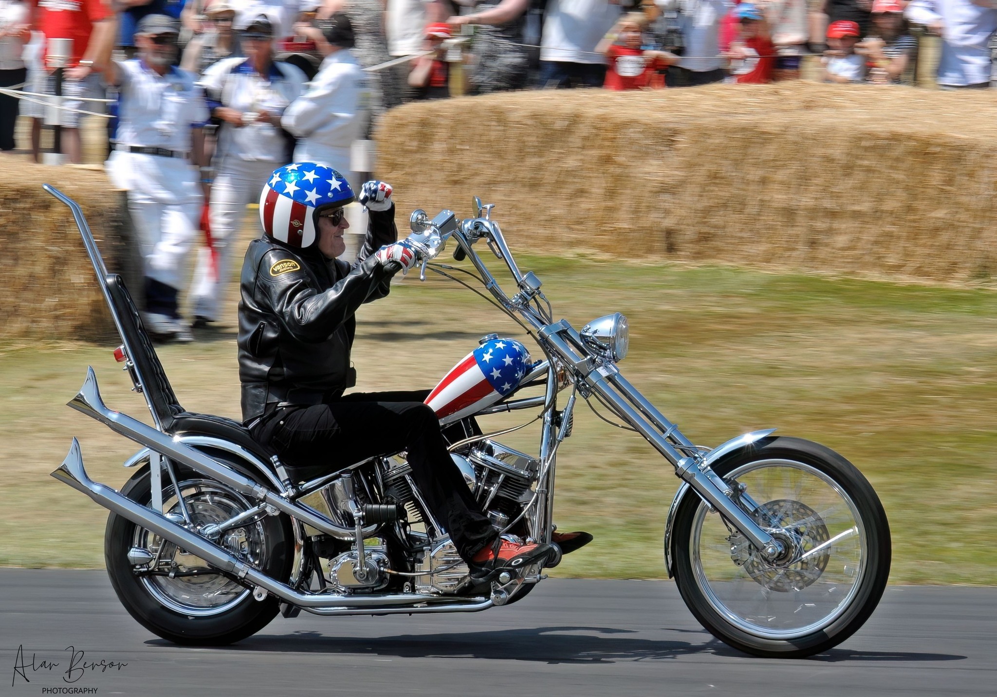 ed hardy captain america motorcycle helmet Daytona Cruiser Helmet, L With a hard shell construction Riding wild and free! 