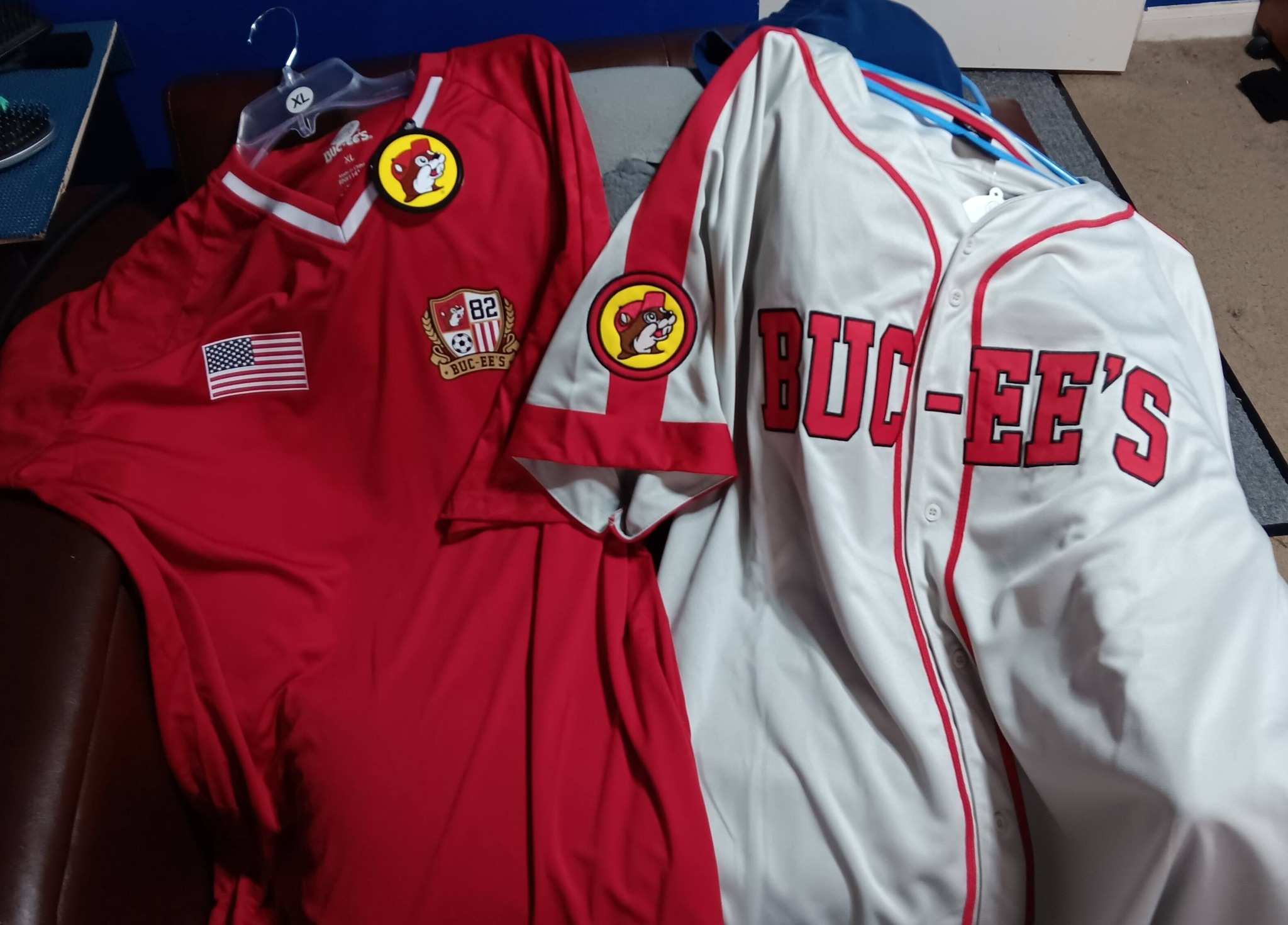Is Buc-ee's selling a baseball jersey now?
