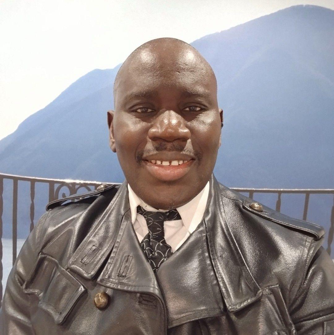 tapha-ndao-le-ma-tre-des-ma-tres-guide-de-la-r-volution-facebook