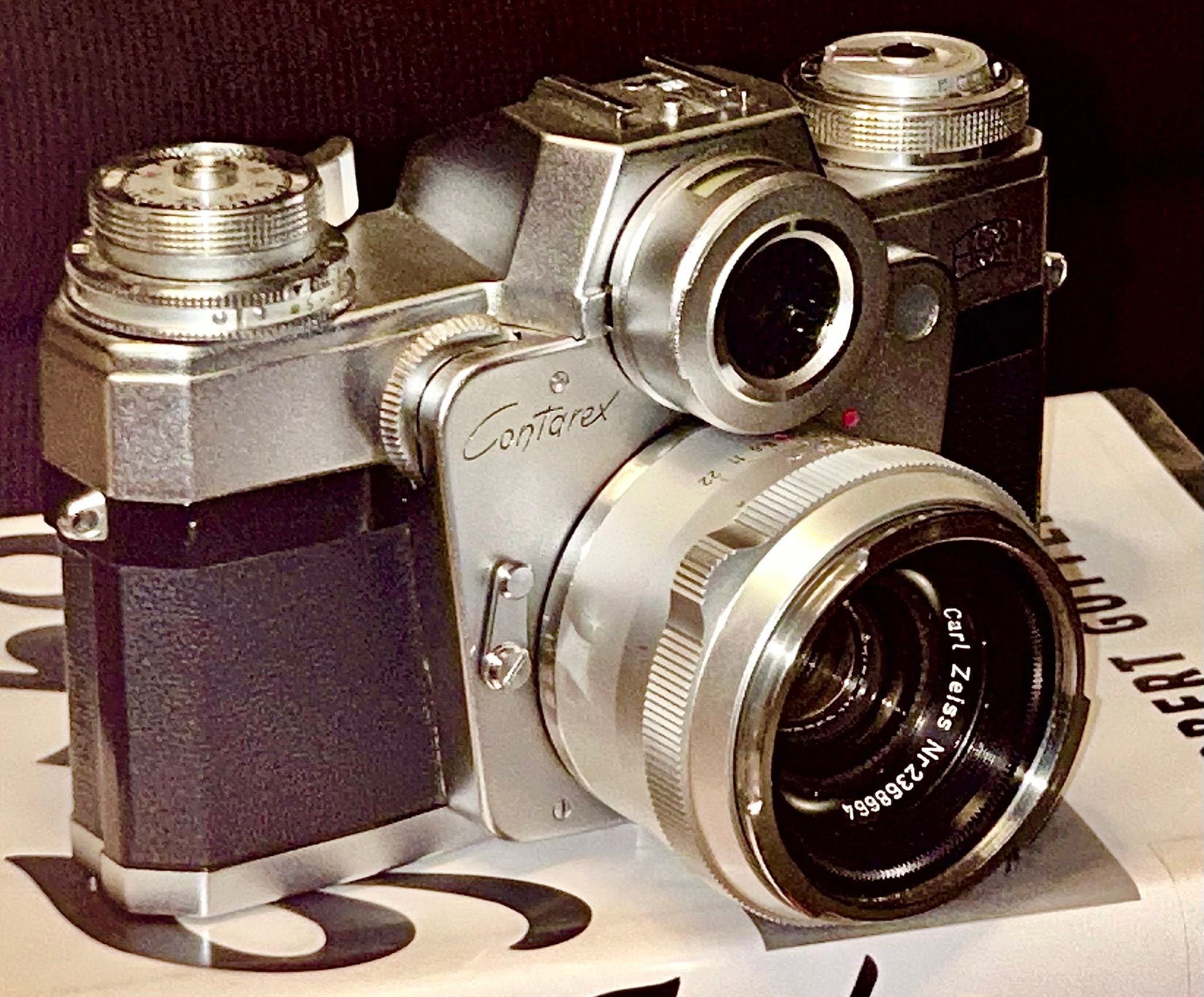 Zeiss Contarex Bullseye camera review