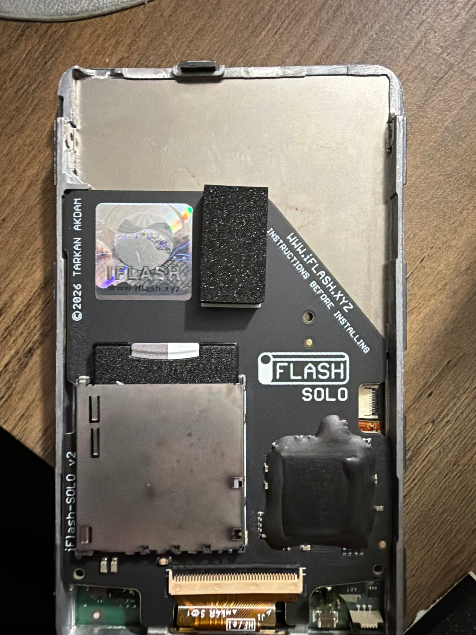 Modding my 7th gen iPod Classic with iflash and new battery