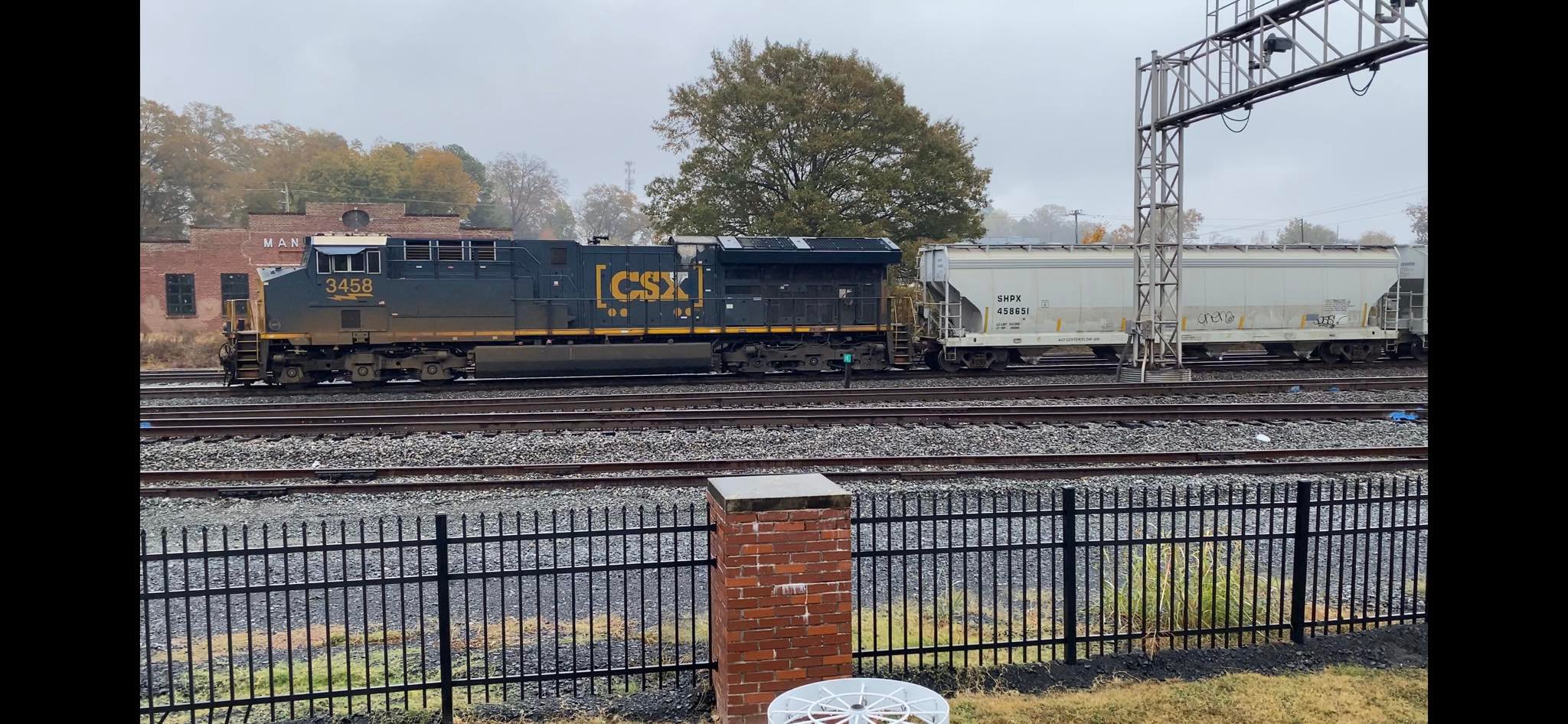 ET44AC 3458 leading with CM44AC 7011 (Former AC4400 number 3) as