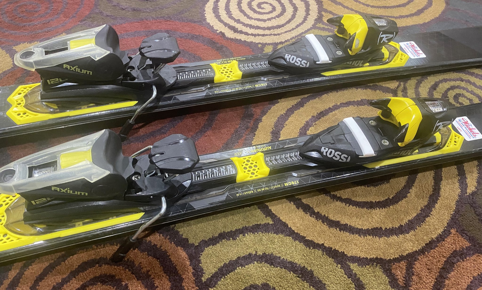 Rossignol Soul 7 180cm. Awesome all mountain ski! Great bindings