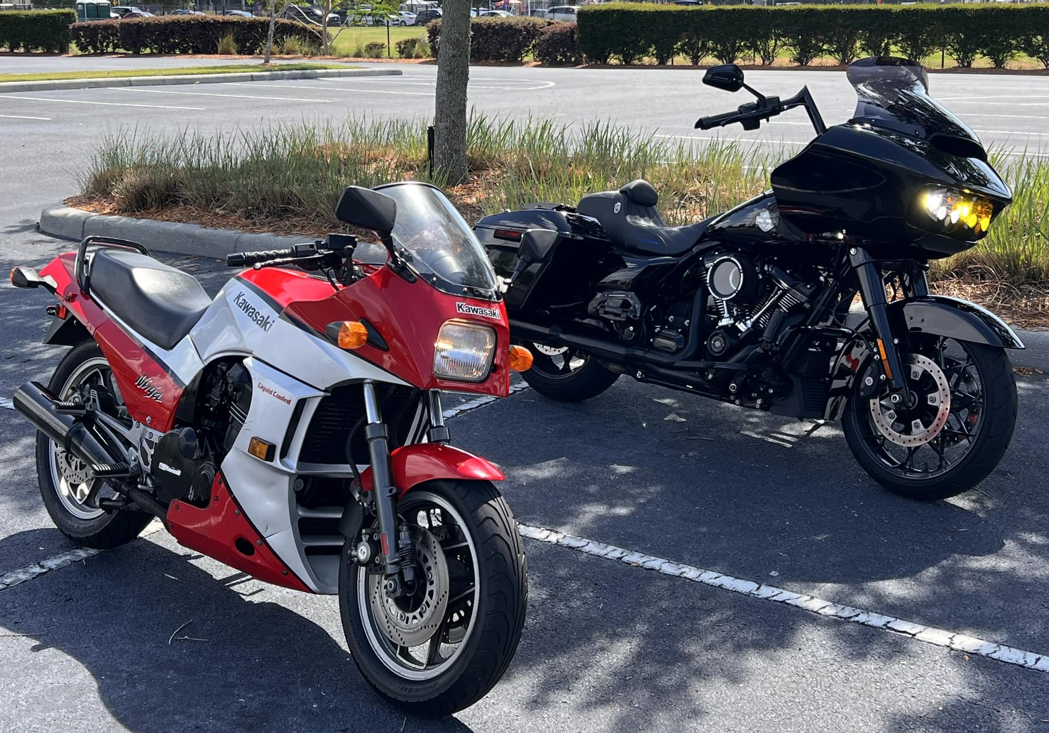 Top Gun fan buys Ninja GPZ 900 motorcycle